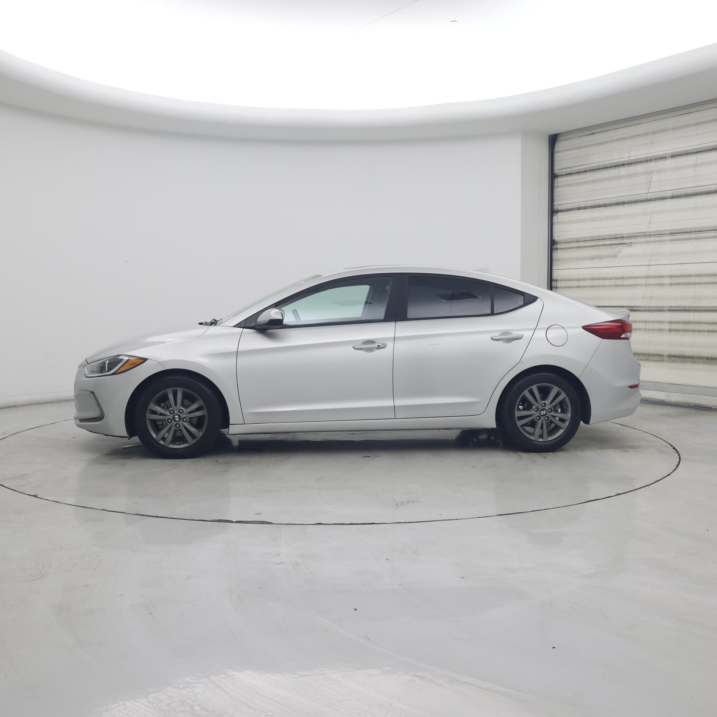 Thumbnail: 2018 Hyundai Elantra - 3