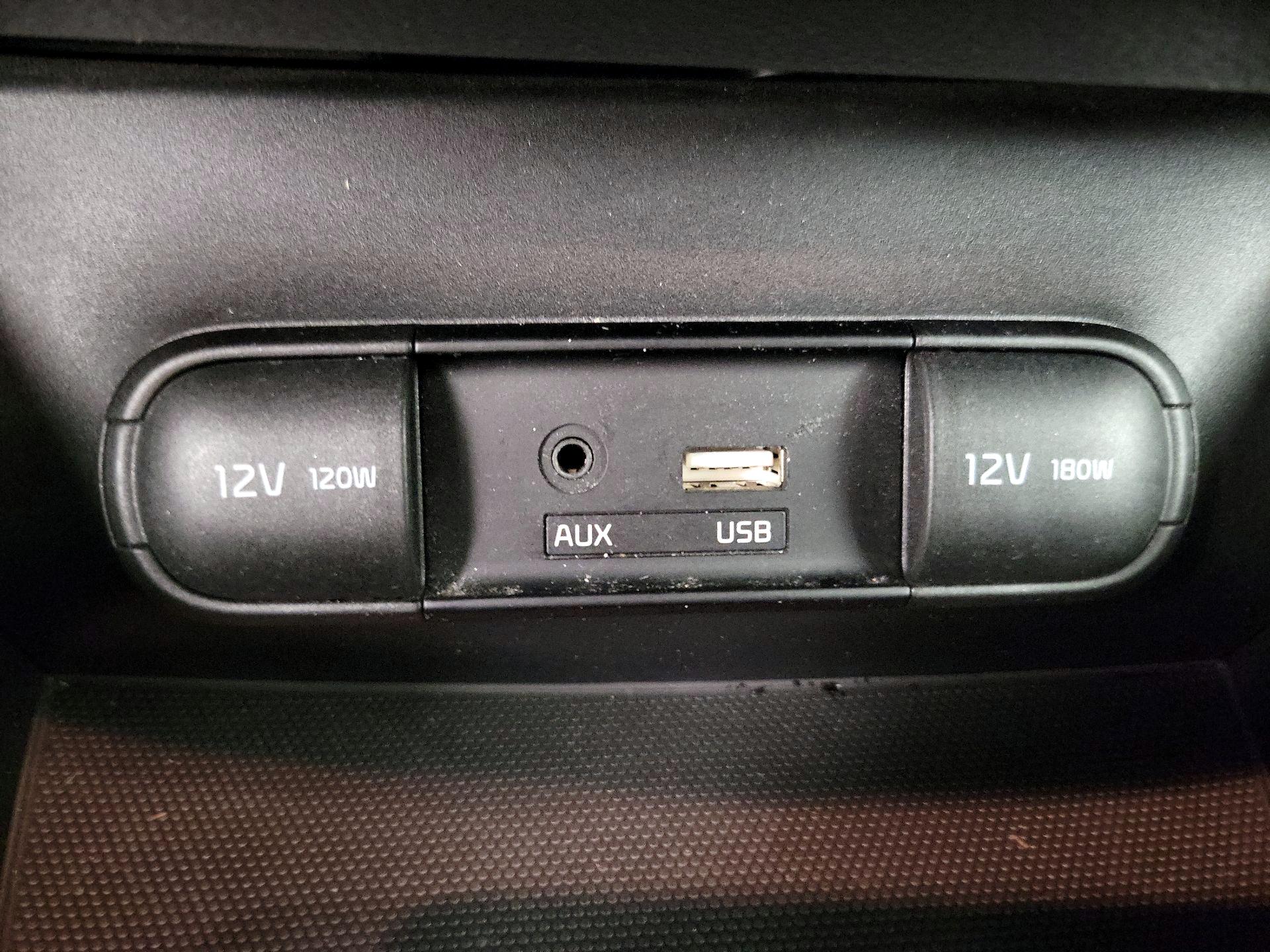 Thumbnail: 2016 Kia Soul - 15