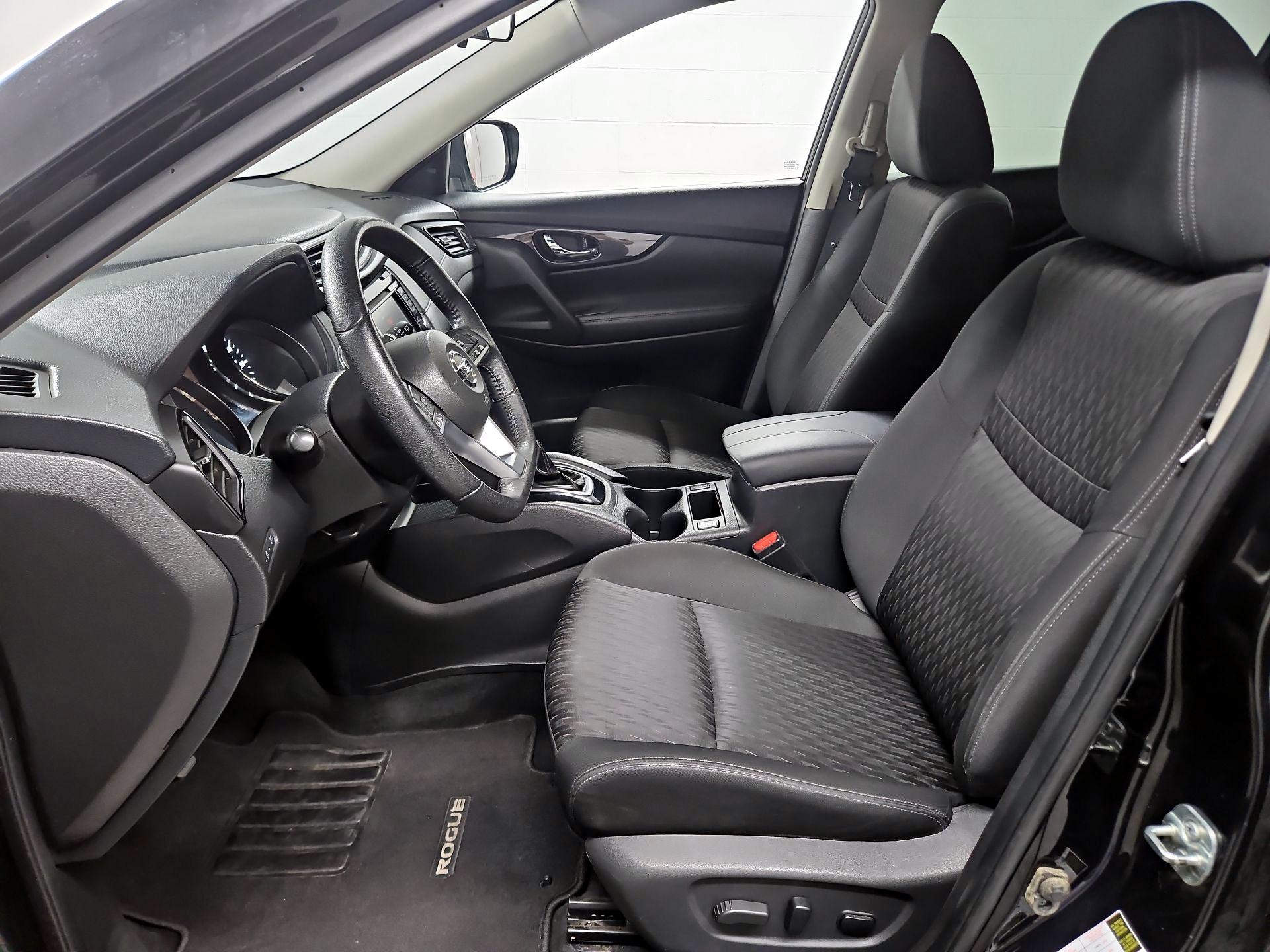 Thumbnail: 2020 Nissan Rogue - 11