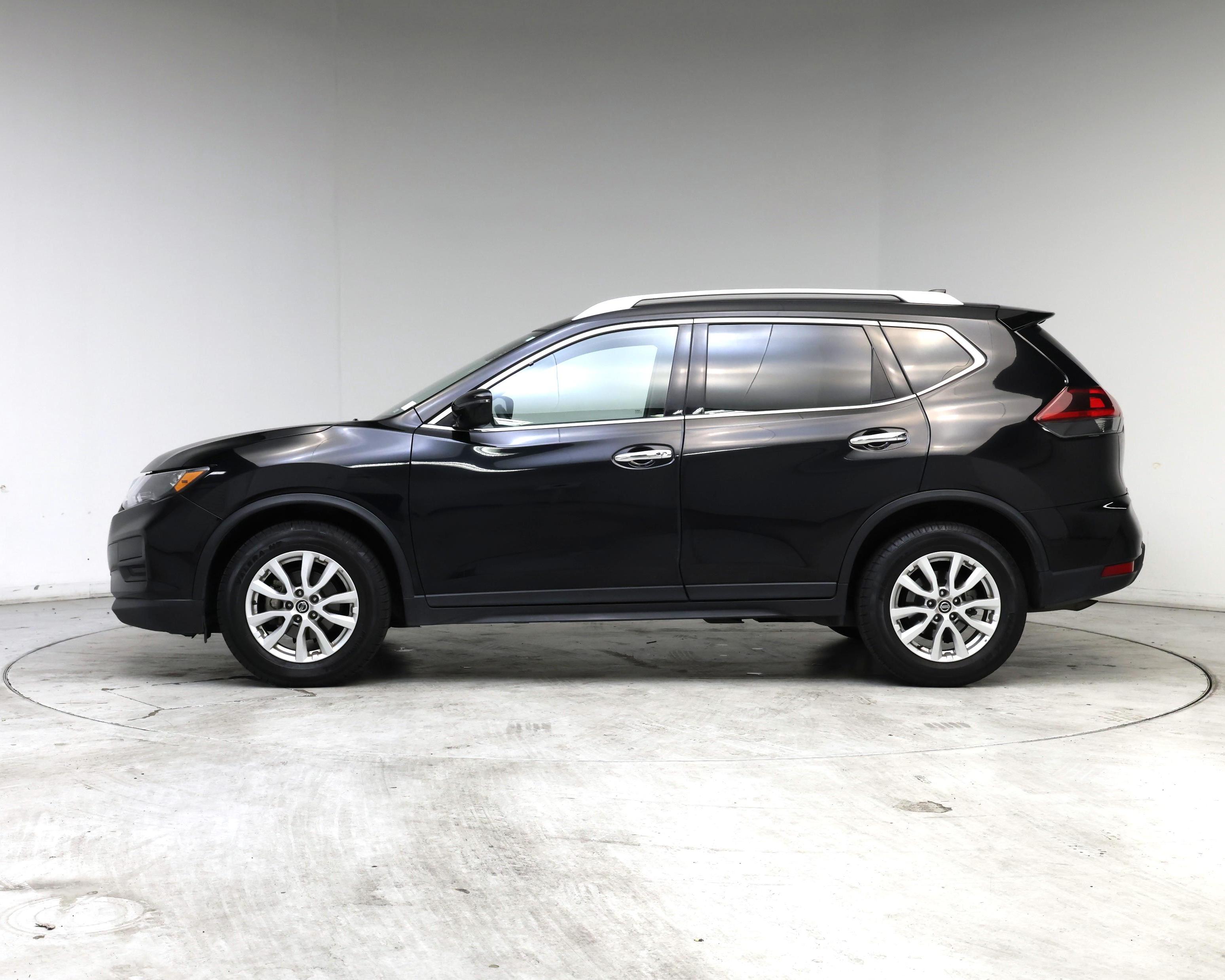 Thumbnail: 2020 Nissan Rogue - 3