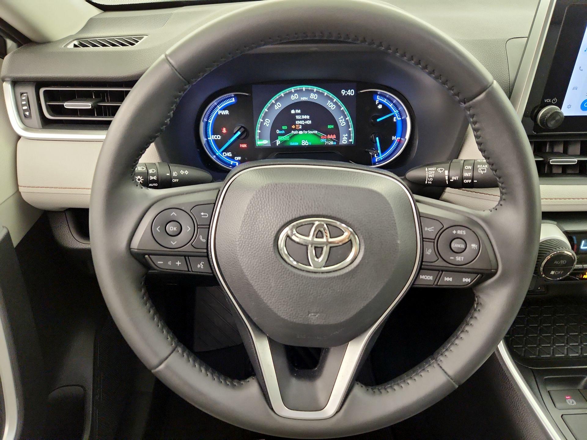 Thumbnail: 2023 Toyota RAV4 - 10