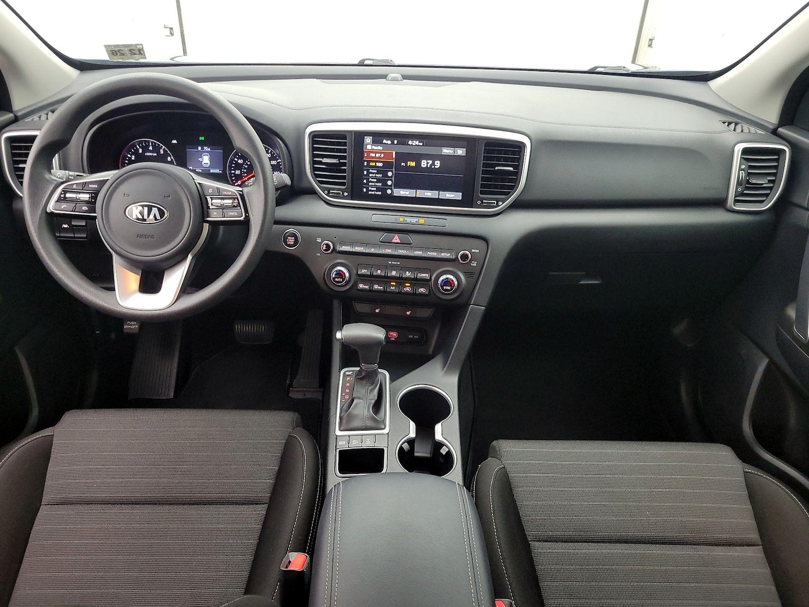 2022 Kia Sportage LX - Photo 10