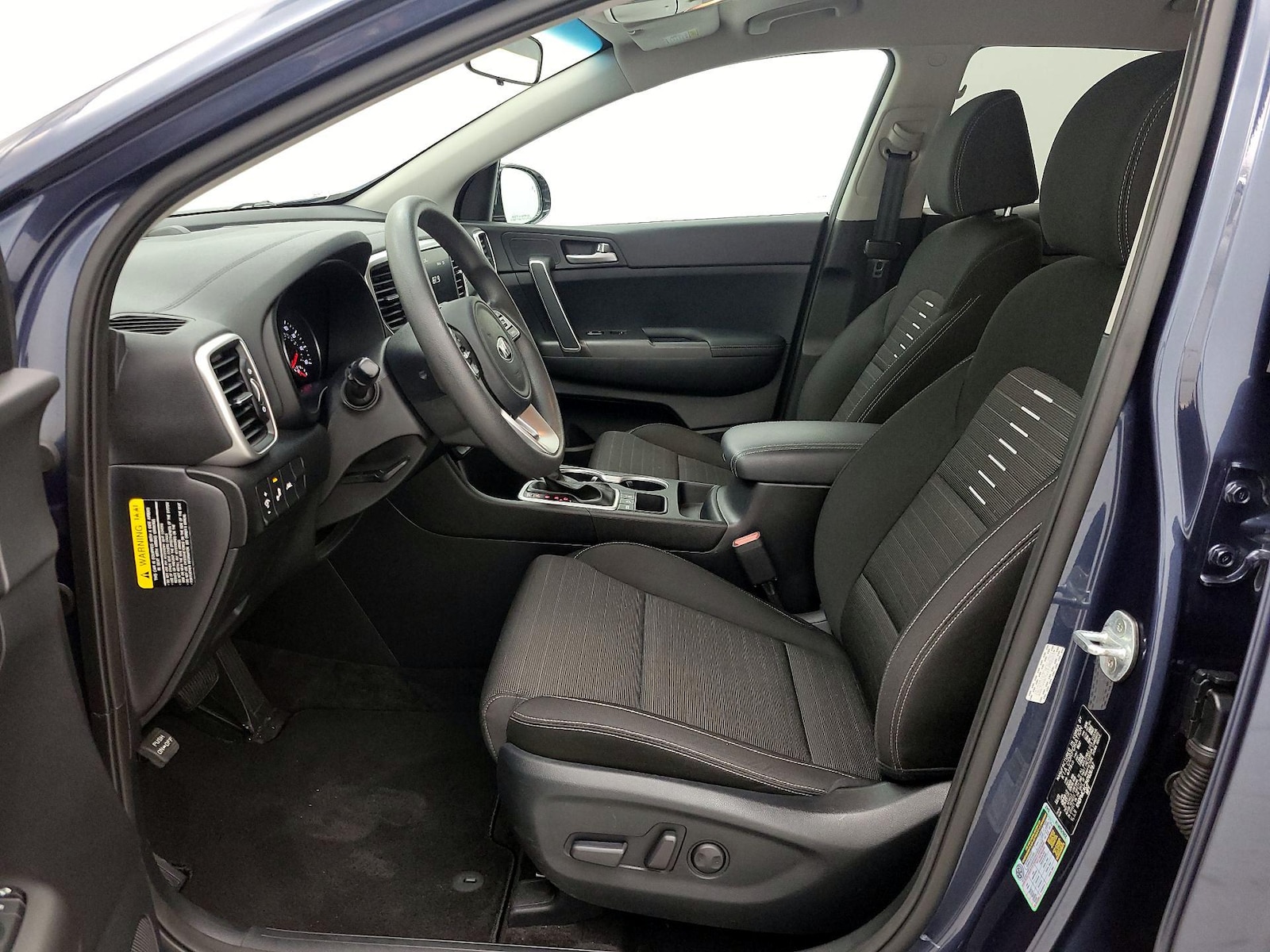2022 Kia Sportage LX - Photo 12