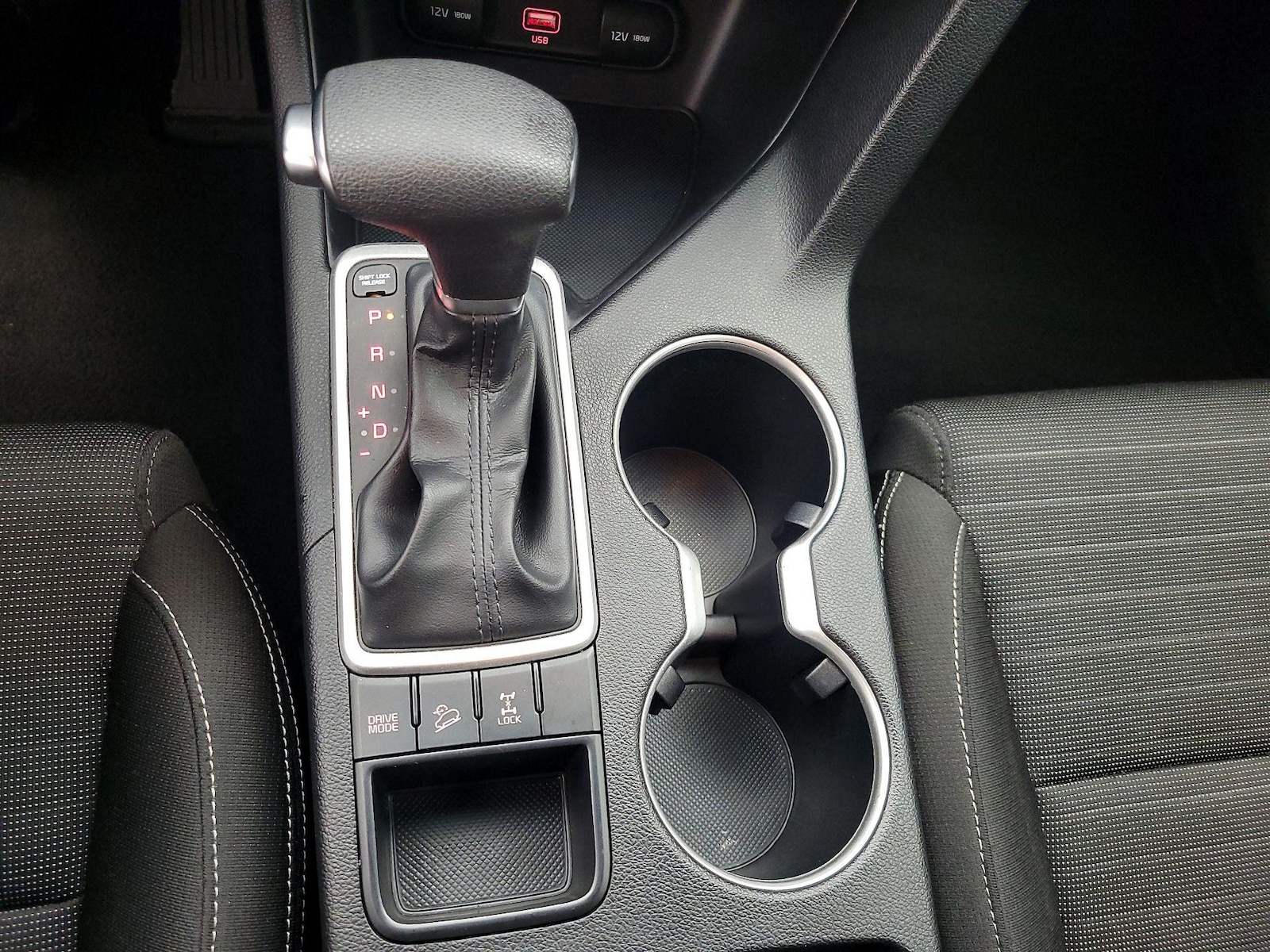 2022 Kia Sportage LX - Photo 18