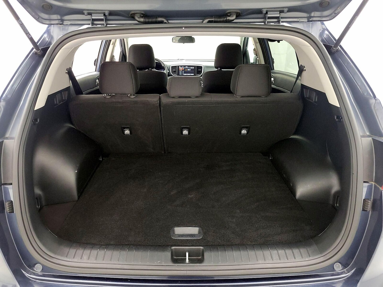 2022 Kia Sportage LX - Photo 21
