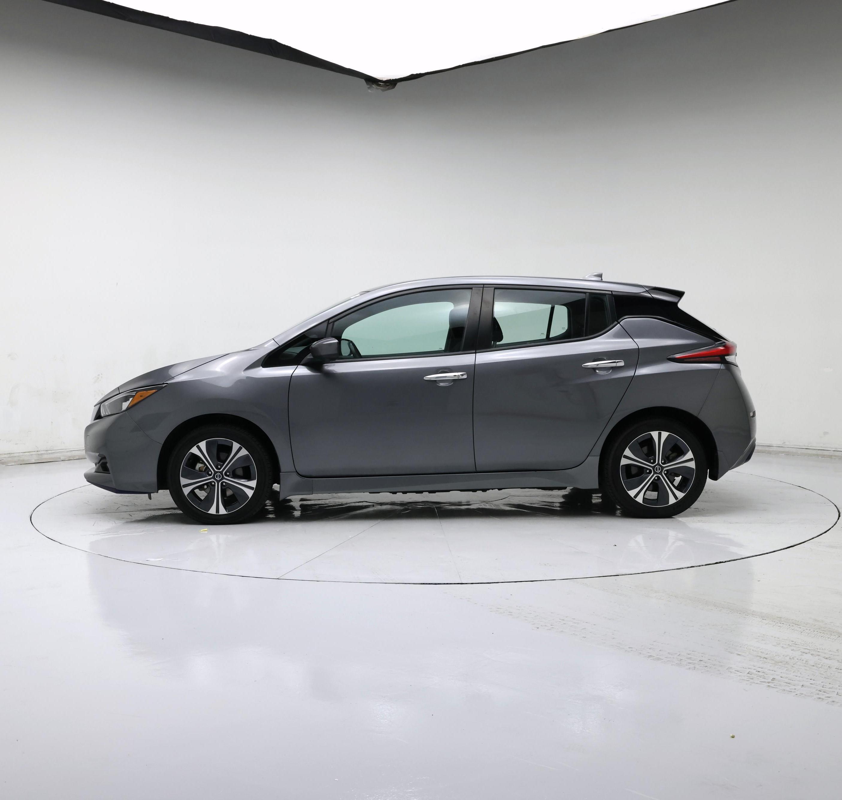 Thumbnail: 2022 Nissan Leaf - 3