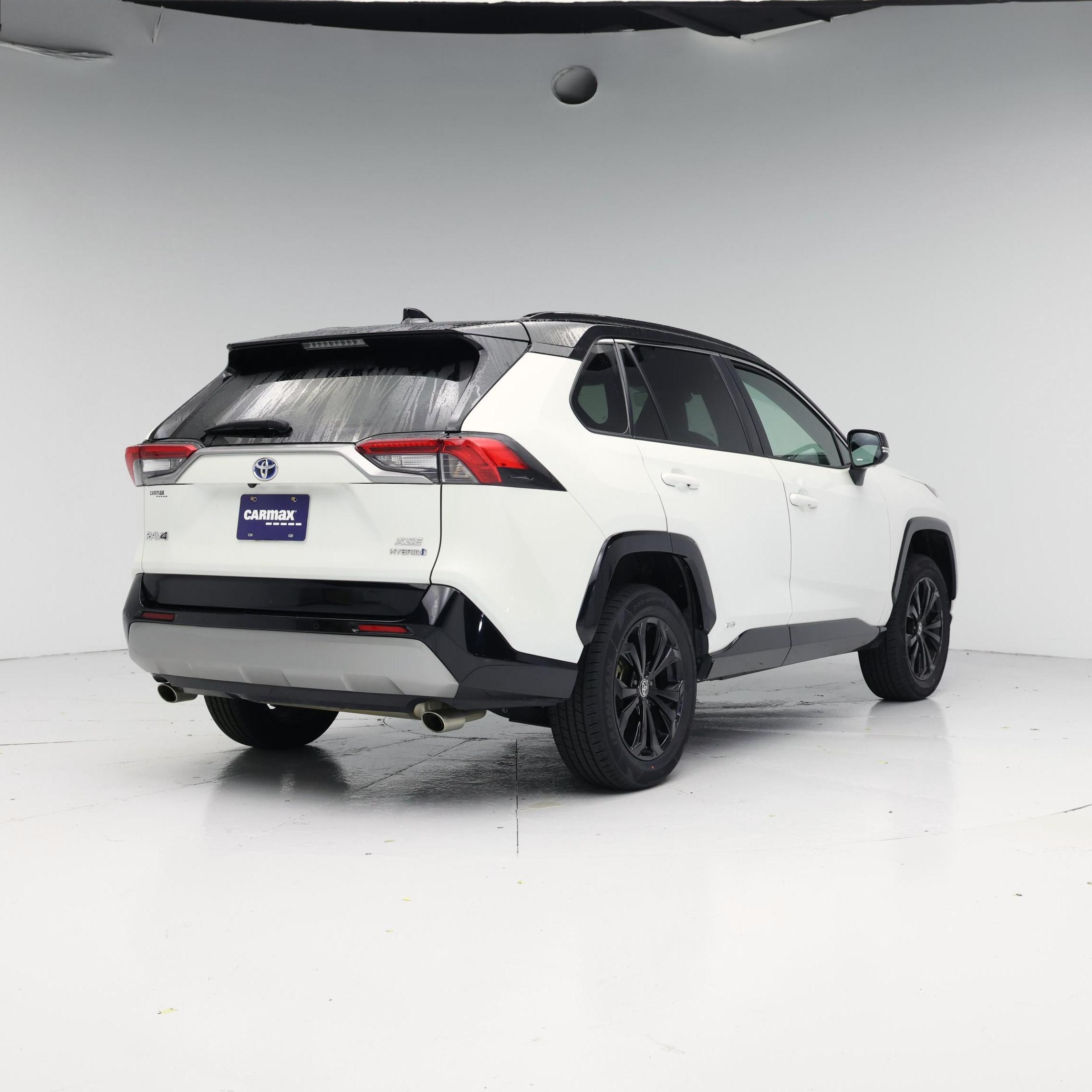 Thumbnail: 2022 Toyota RAV4 - 8