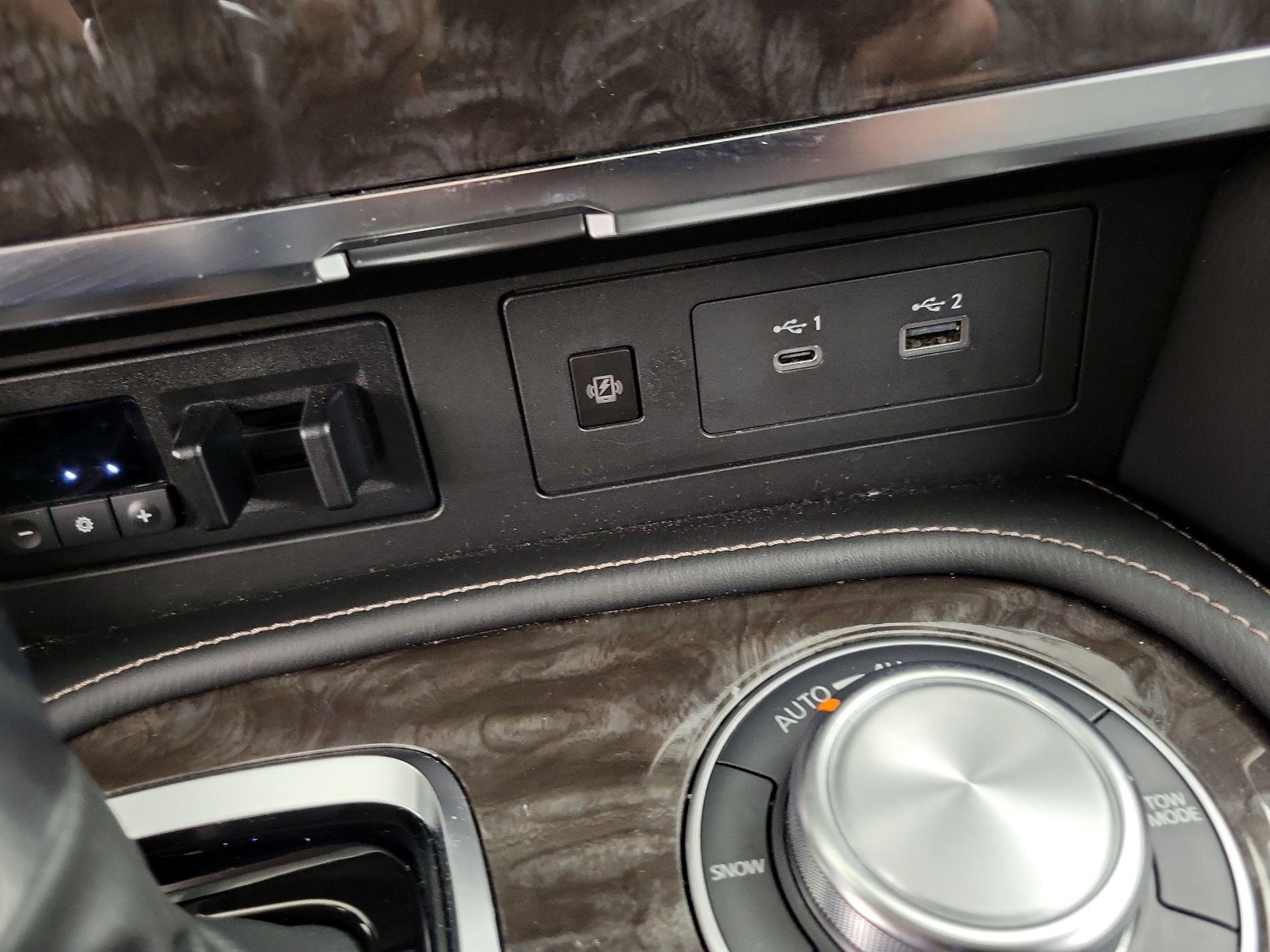 Thumbnail: 2022 Nissan Armada - 19