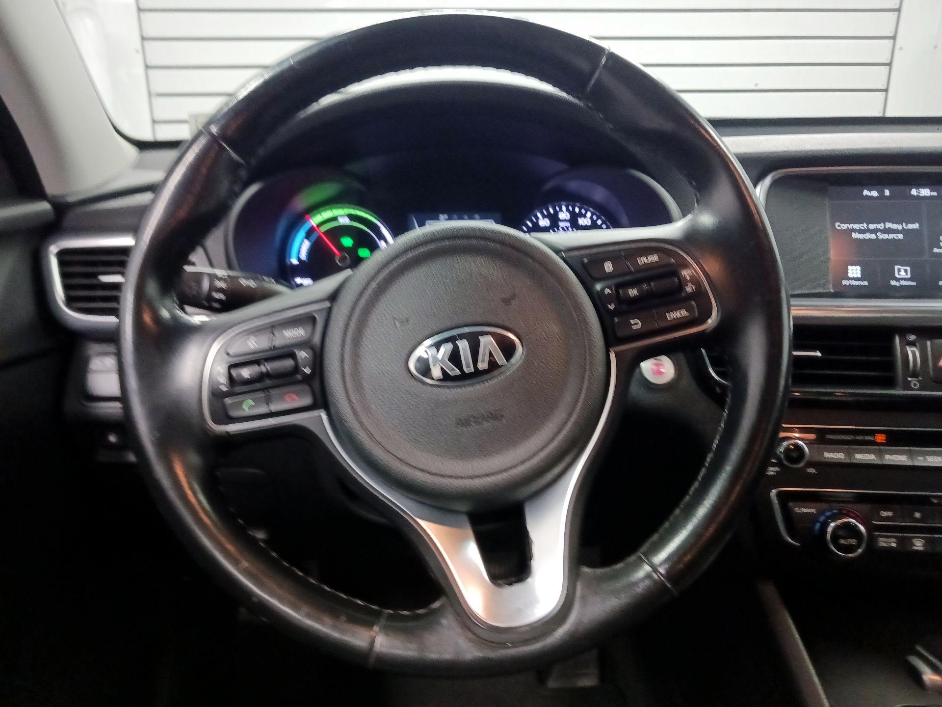 Thumbnail: 2017 Kia Optima - 10