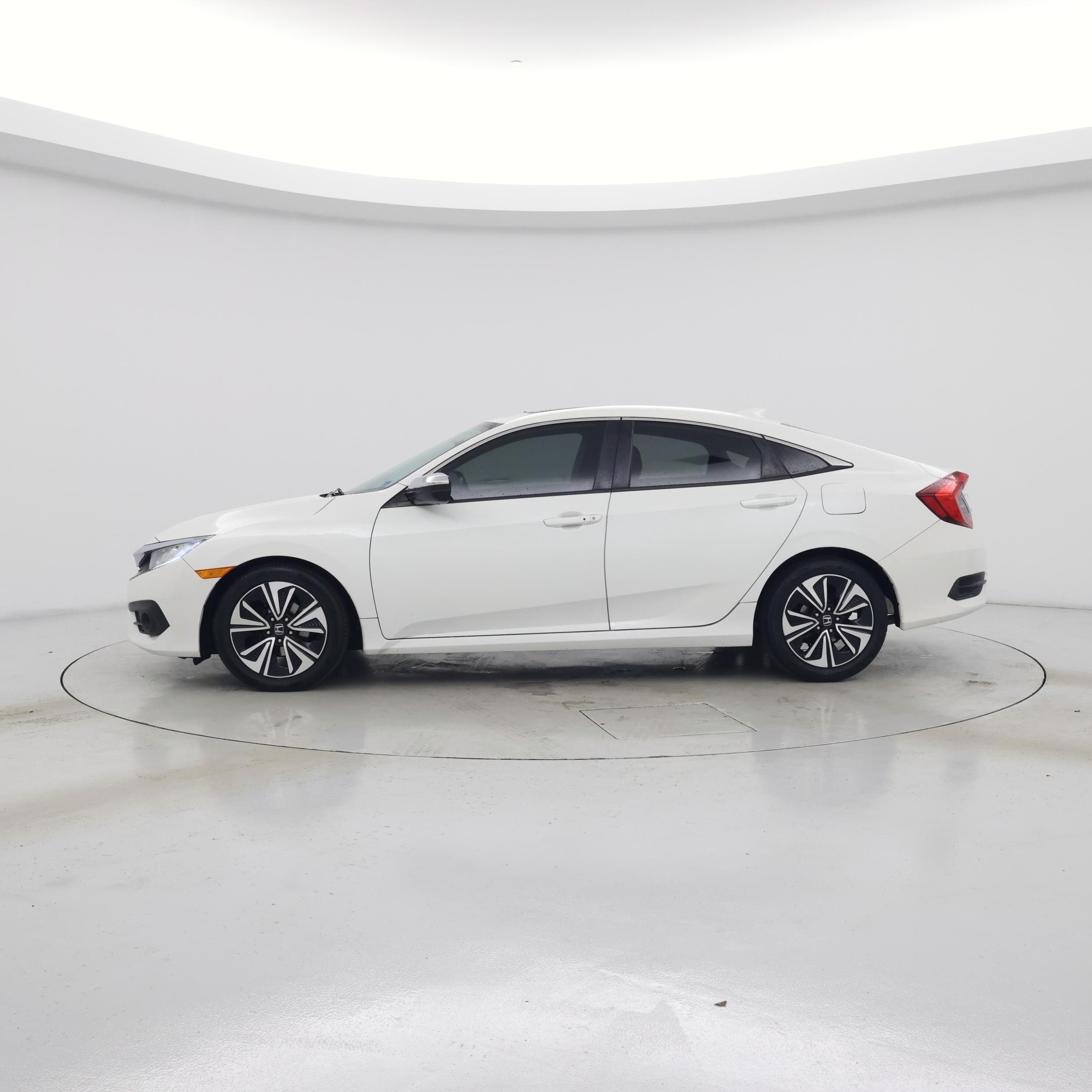 Thumbnail: 2017 Honda Civic - 3
