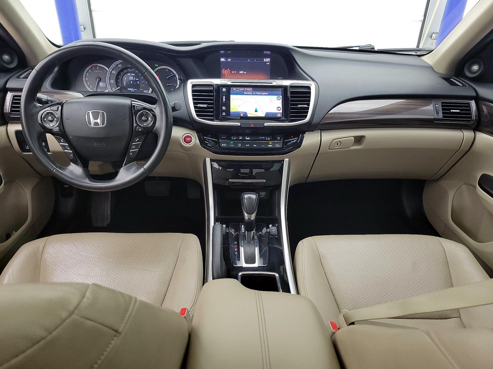 Thumbnail: 2017 Honda Accord - 9
