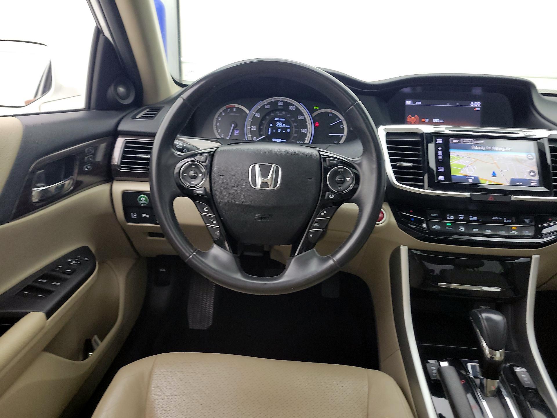 Thumbnail: 2017 Honda Accord - 10