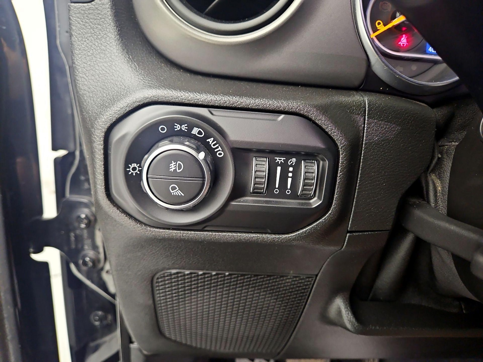 2021 Jeep Gladiator Freedom - Photo 14