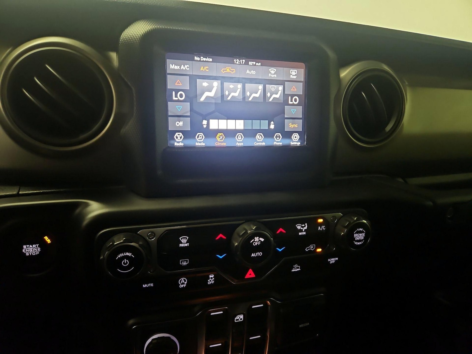 2021 Jeep Gladiator Freedom - Photo 17