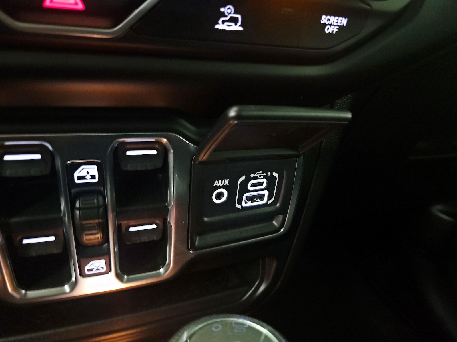 2021 Jeep Gladiator Freedom - Photo 19