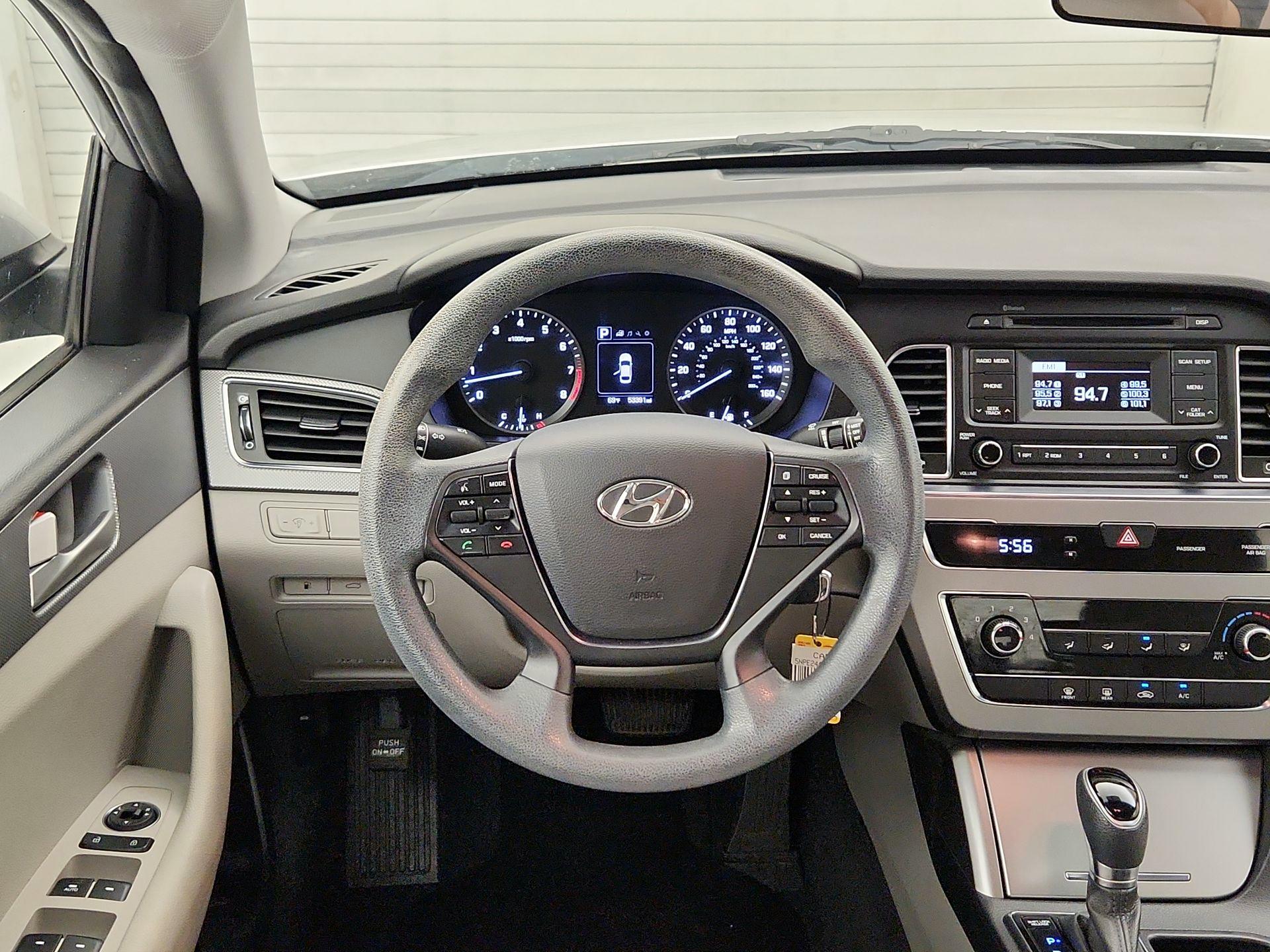 Thumbnail: 2017 Hyundai Sonata - 10