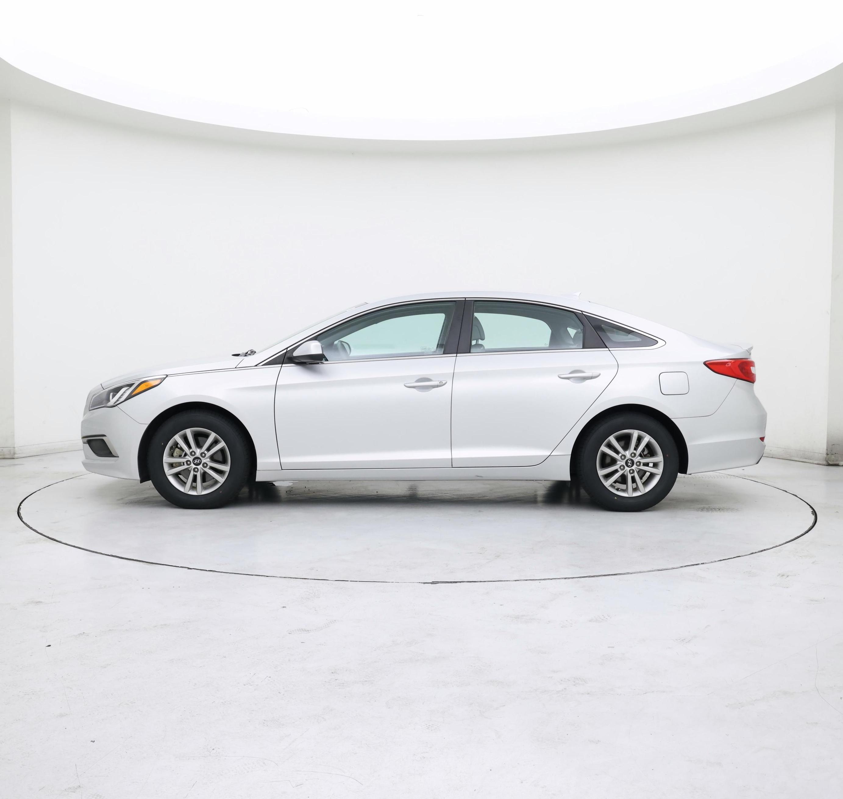 Thumbnail: 2017 Hyundai Sonata - 3