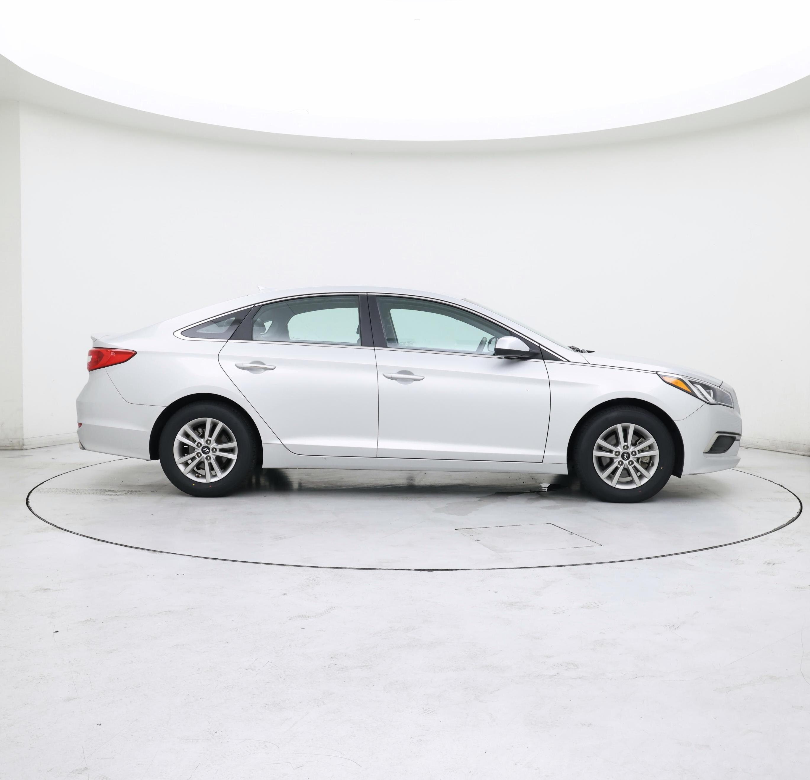Thumbnail: 2017 Hyundai Sonata - 7