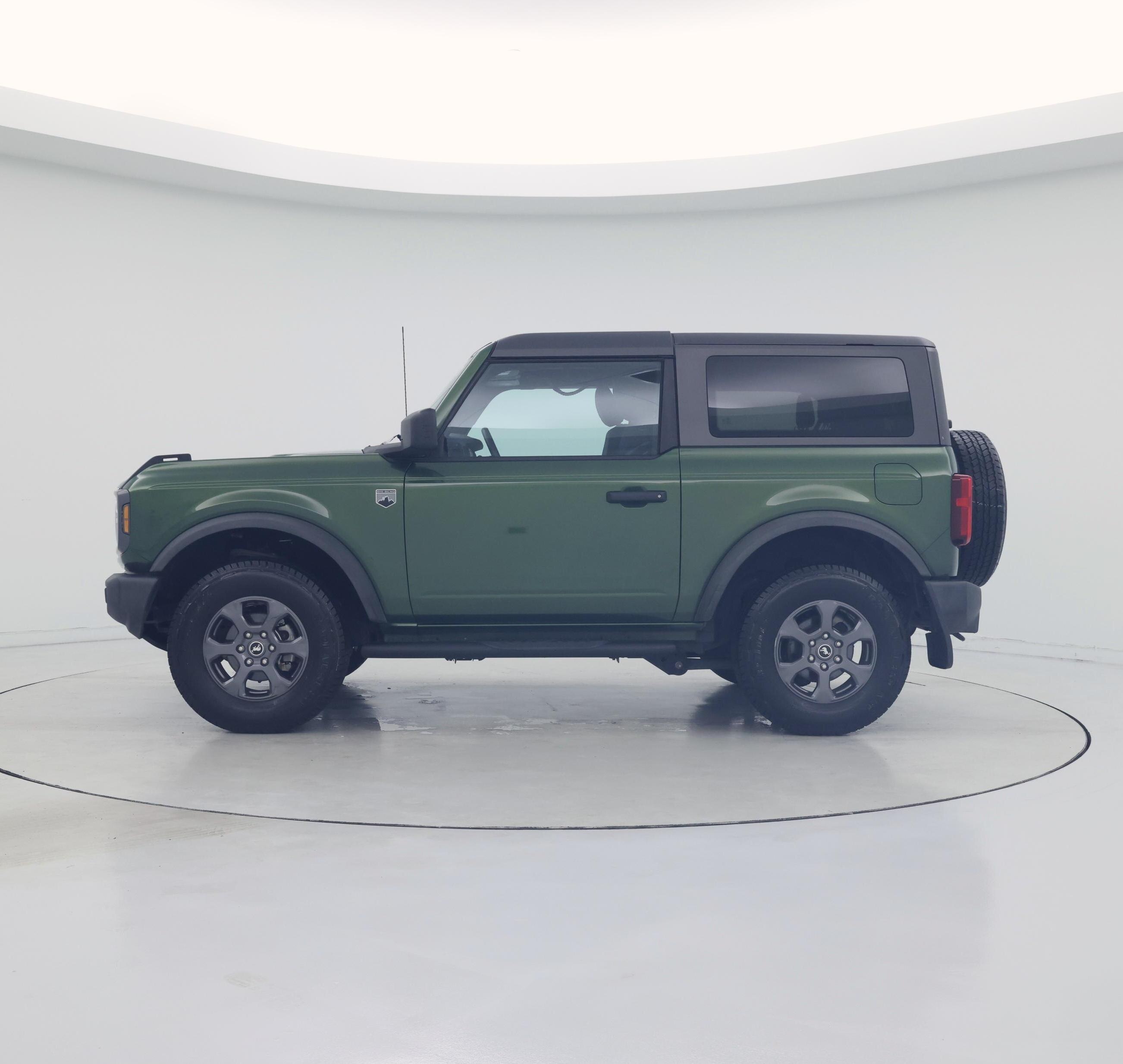 Thumbnail: 2023 Ford Bronco - 3