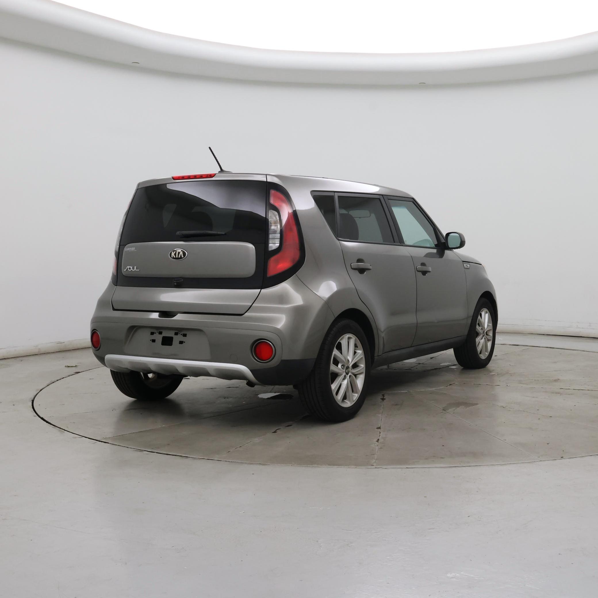 Thumbnail: 2017 Kia Soul - 8