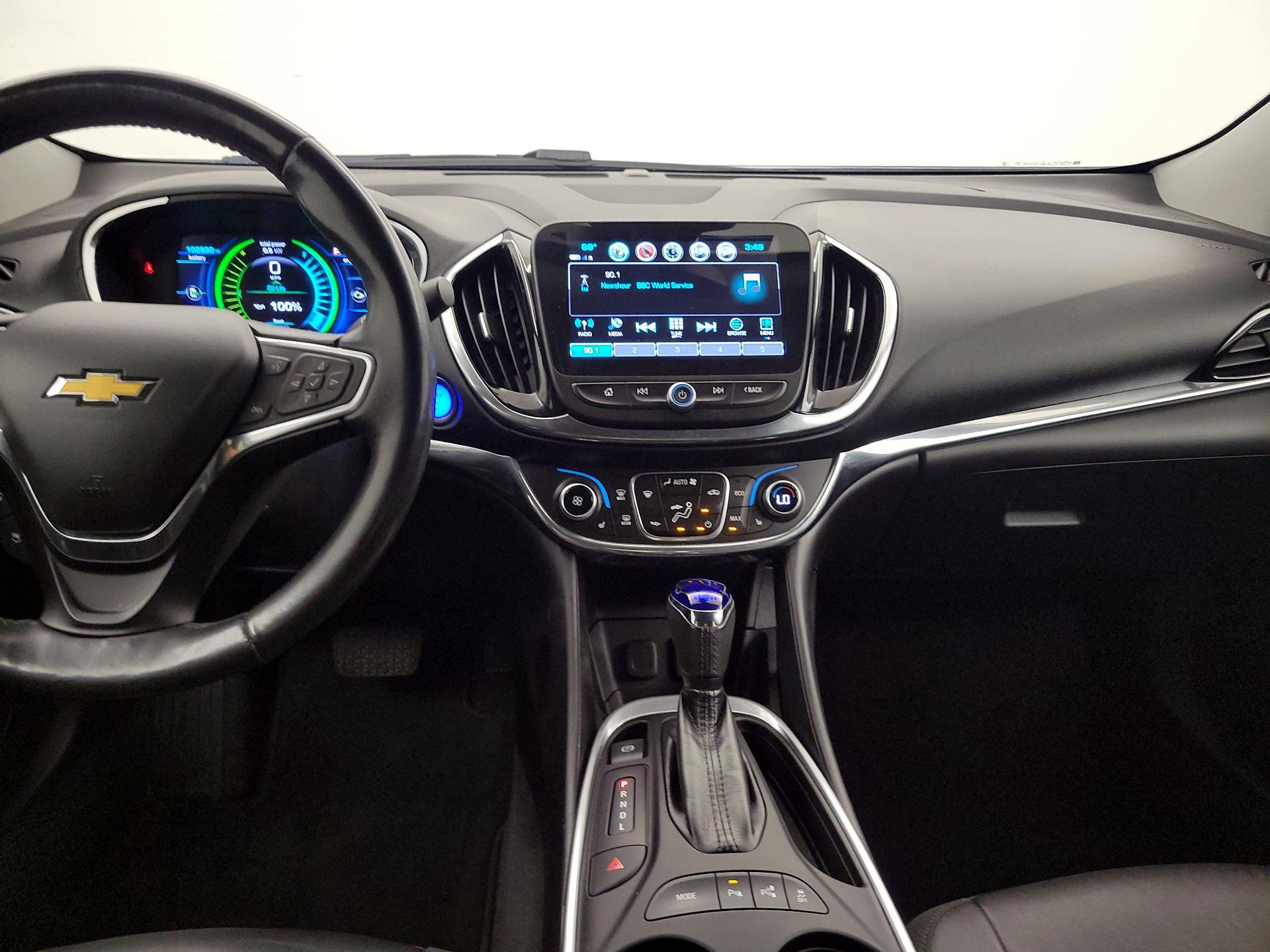 Thumbnail: 2018 Chevrolet Volt - 9