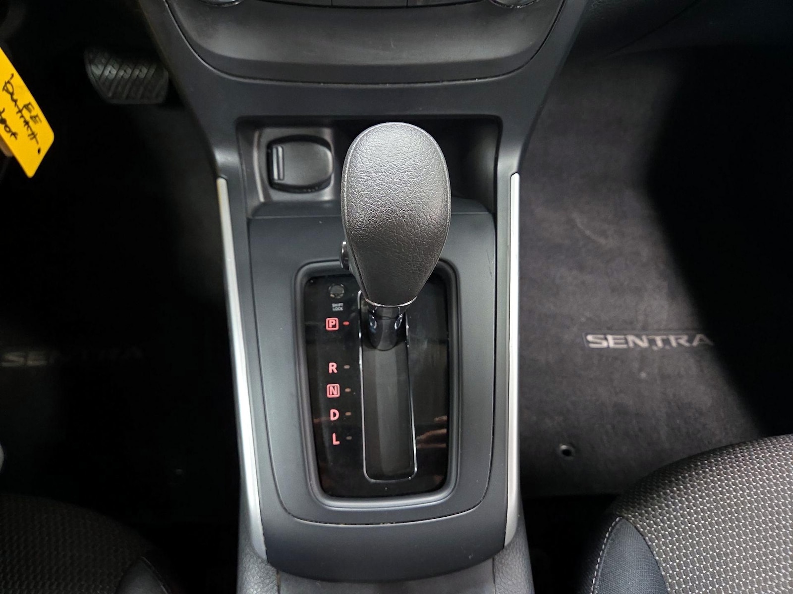 2017 Nissan Sentra S - Photo 14