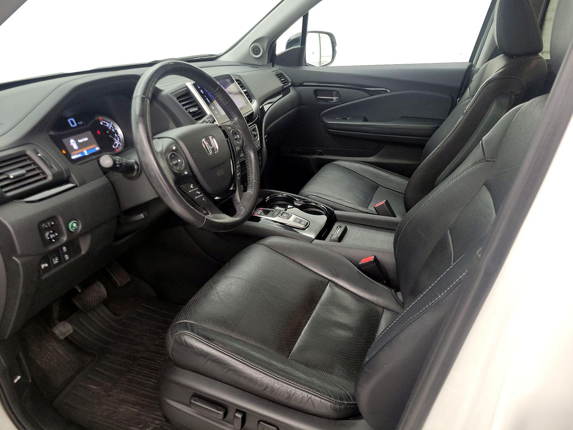 Thumbnail: 2018 Honda Pilot - 11
