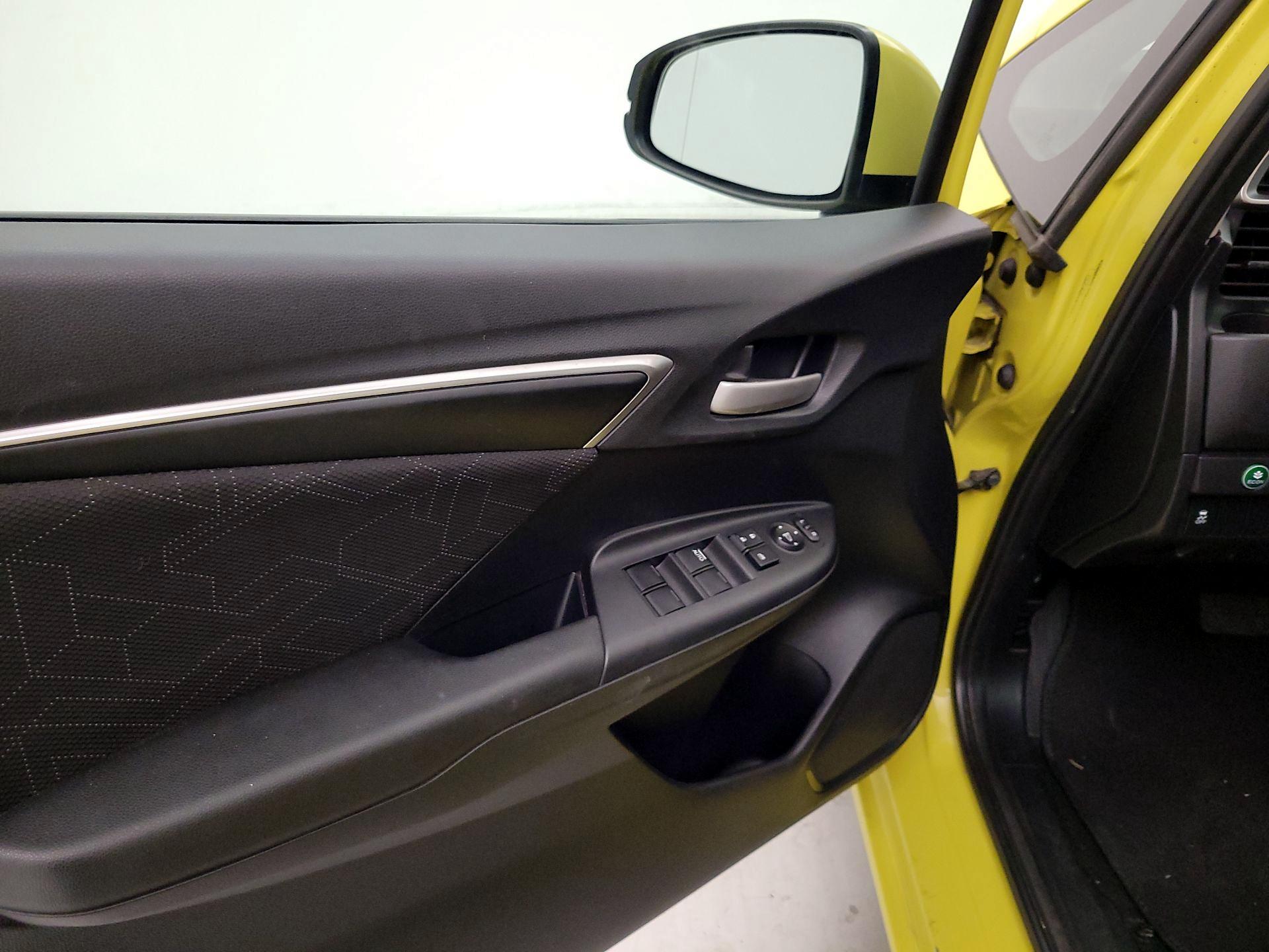 Thumbnail: 2015 Honda Fit - 12