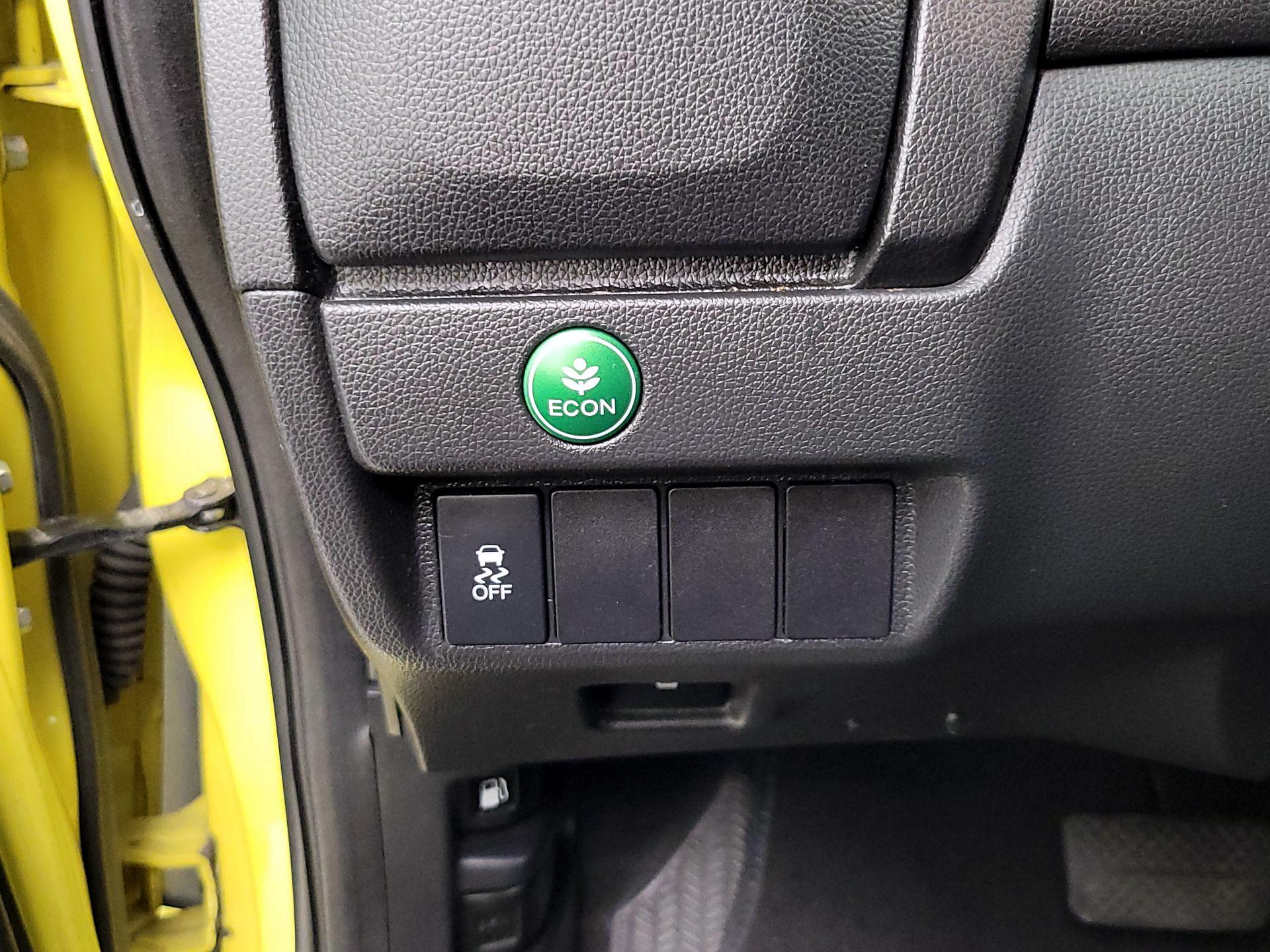 Thumbnail: 2015 Honda Fit - 13