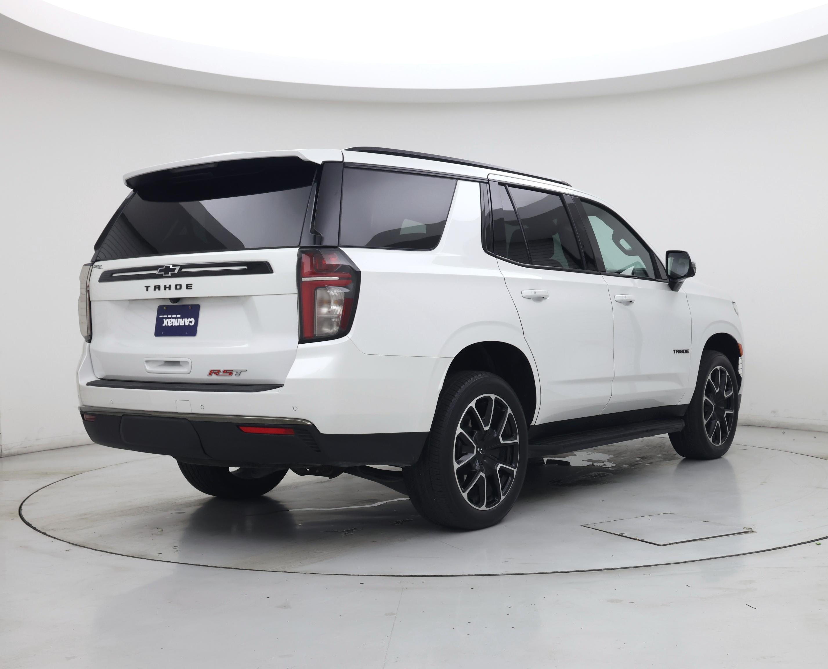 Thumbnail: 2024 Chevrolet Tahoe - 8