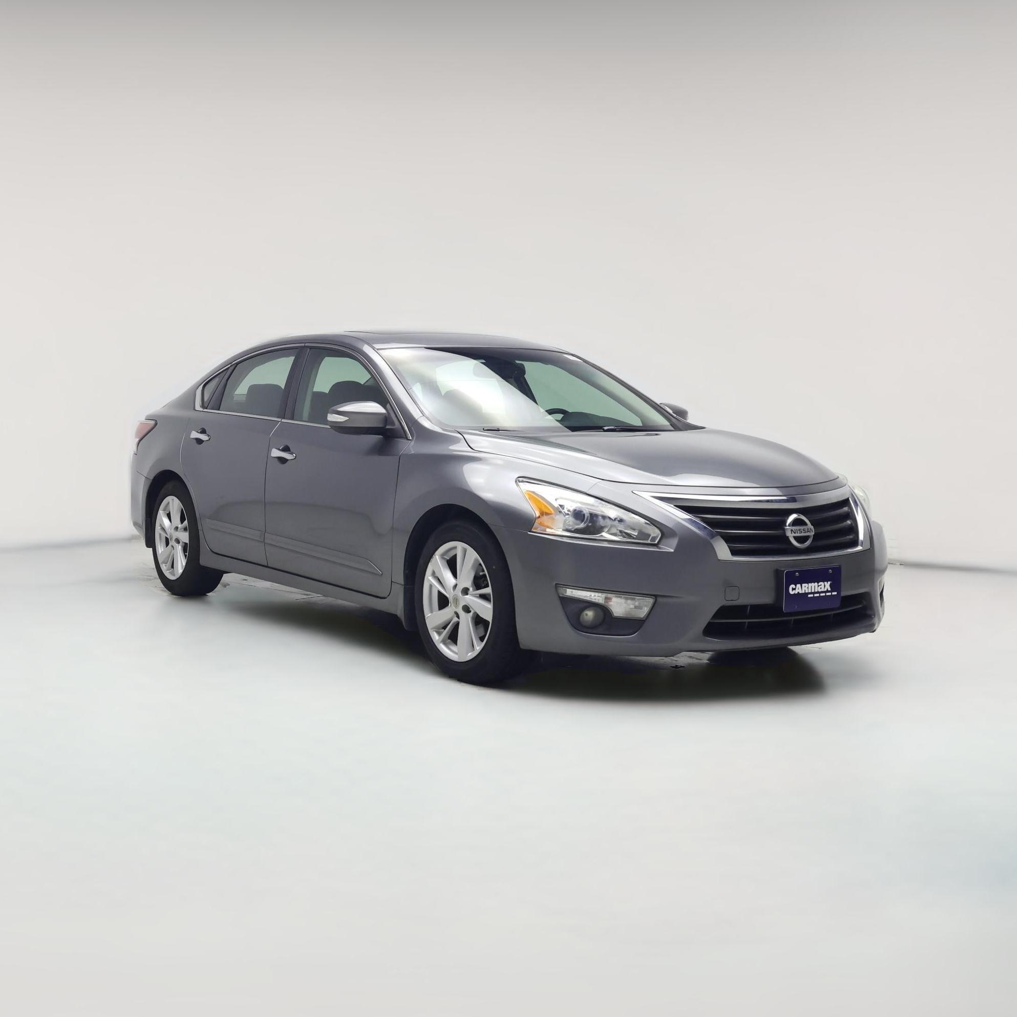 Thumbnail: 2015 Nissan Altima - 1