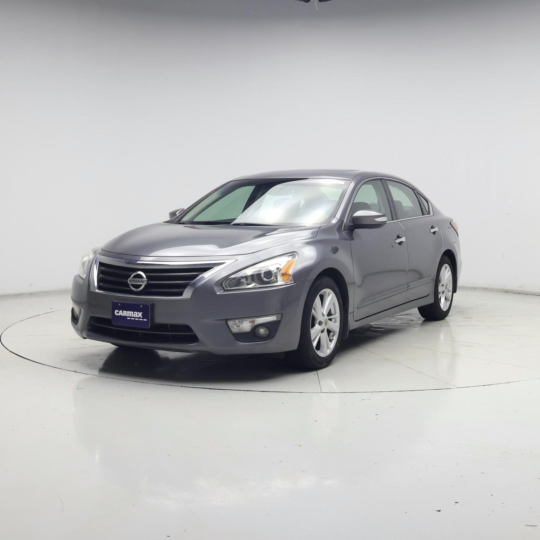 Thumbnail: 2015 Nissan Altima - 4