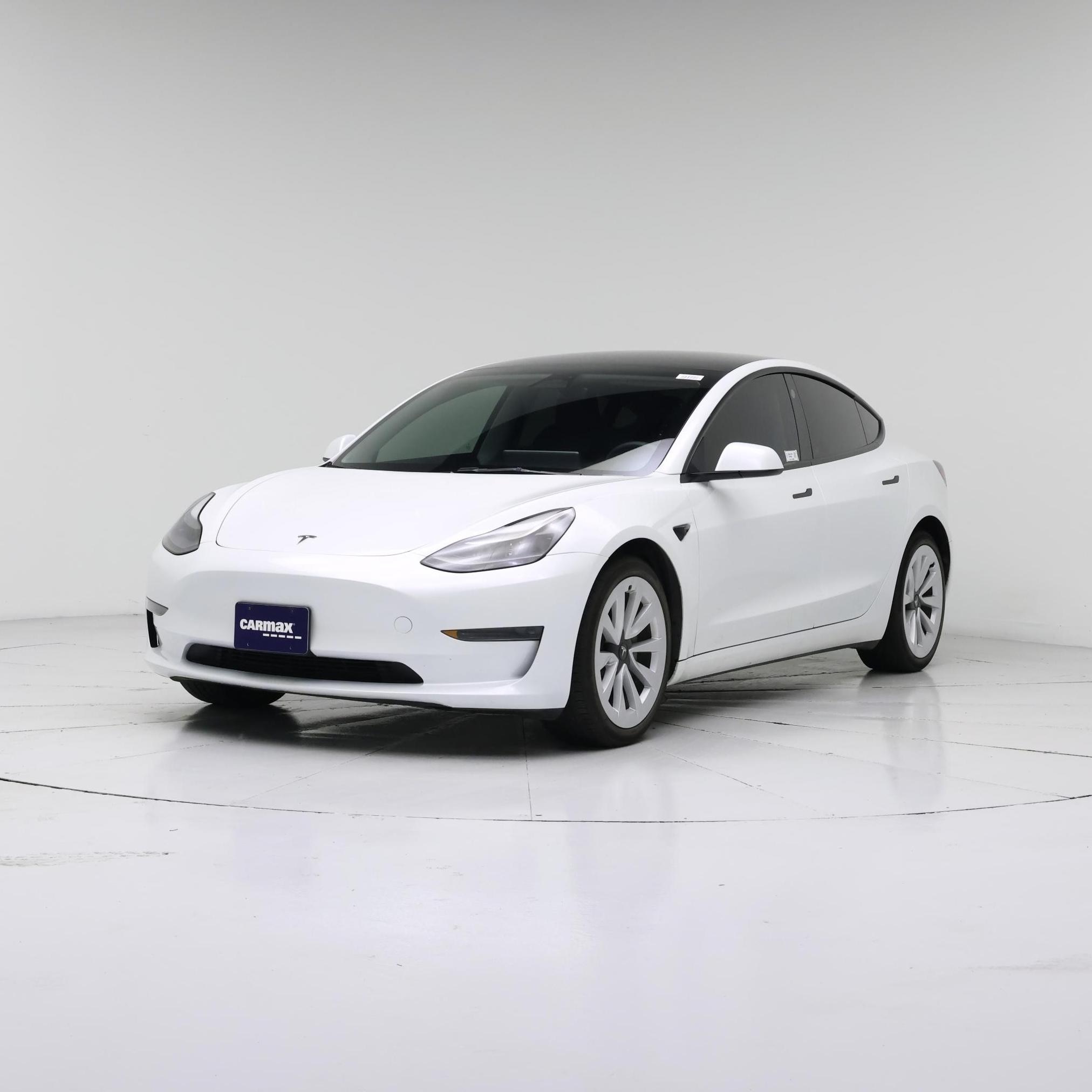 Thumbnail: 2023 Tesla Model 3 - 4