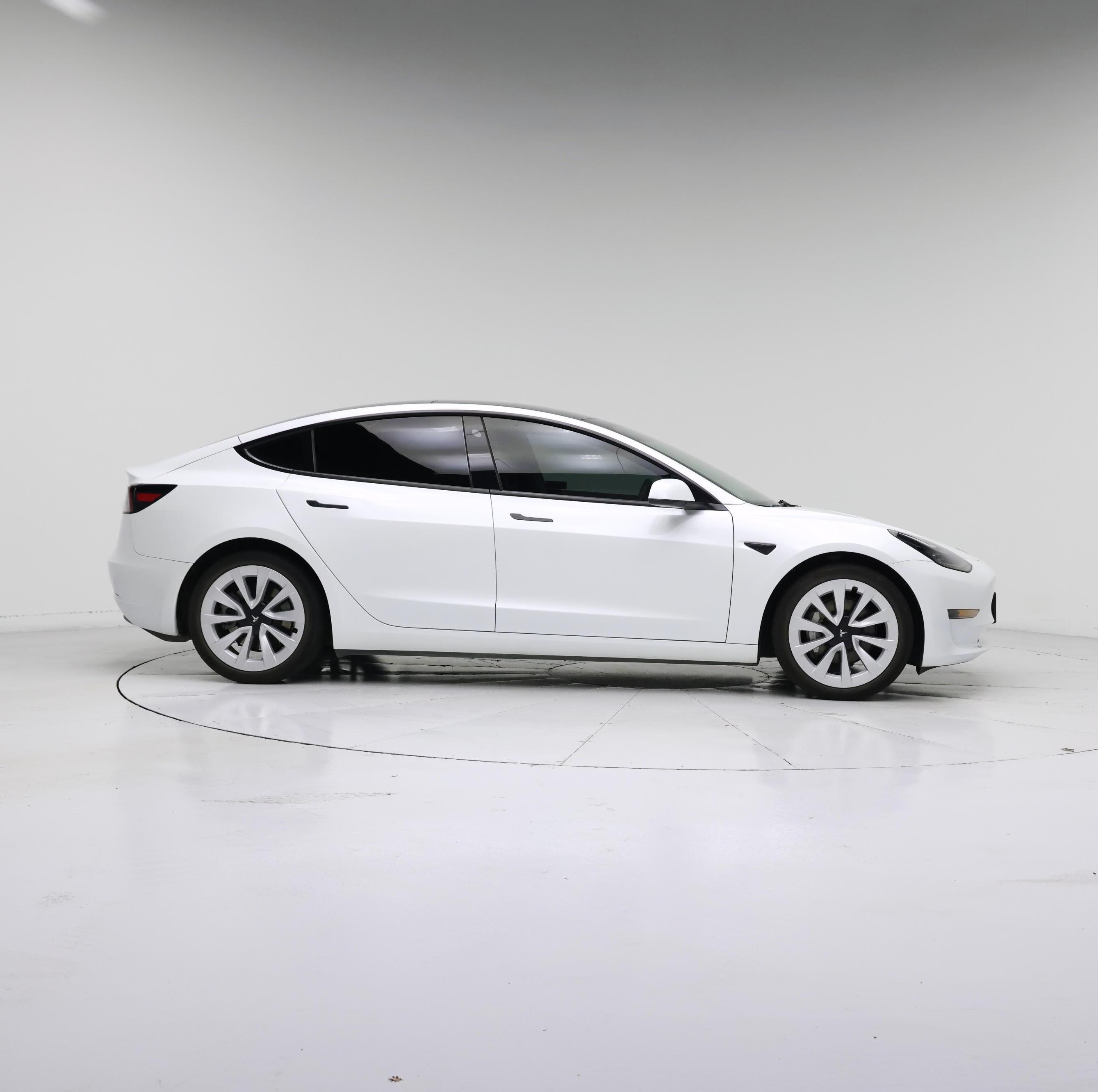 Thumbnail: 2023 Tesla Model 3 - 7