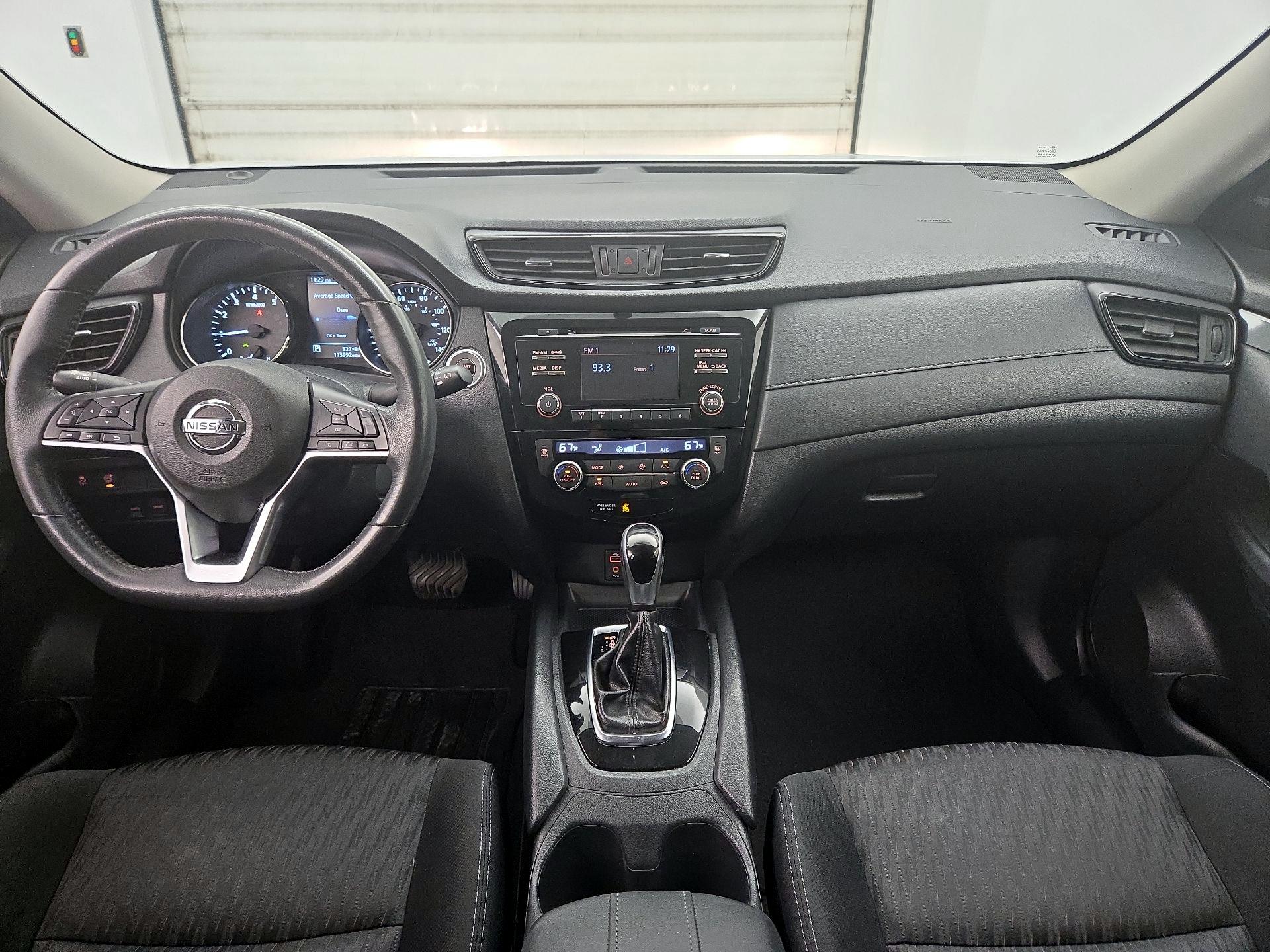 Thumbnail: 2017 Nissan Rogue - 9