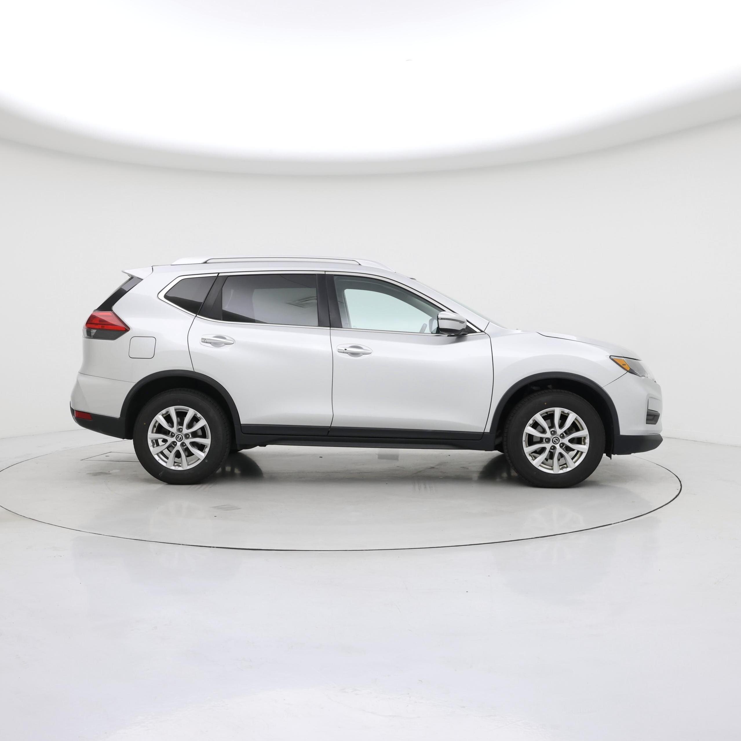 Thumbnail: 2017 Nissan Rogue - 7