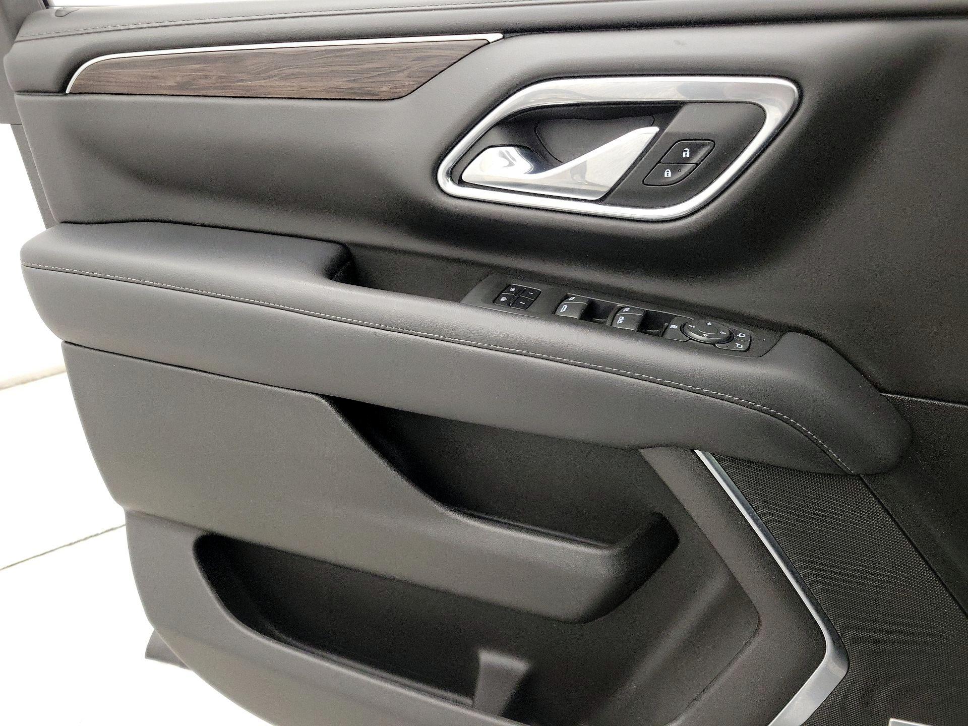 Thumbnail: 2021 Chevrolet Tahoe - 12