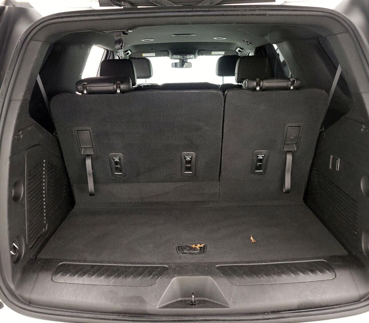 Trunk/Cargo (Seats Up)