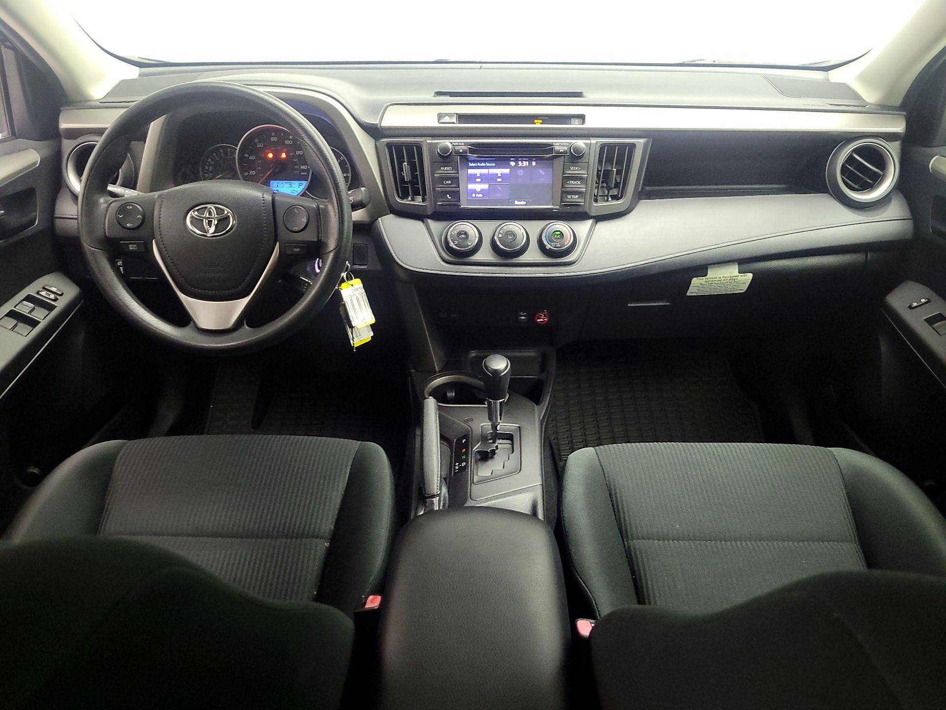 Thumbnail: 2016 Toyota RAV4 - 9