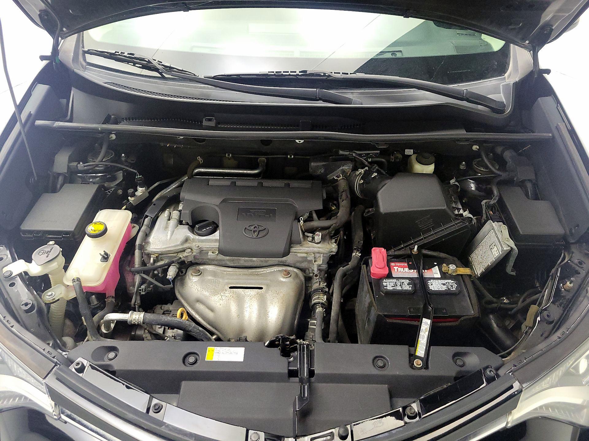 Thumbnail: 2016 Toyota RAV4 - 19
