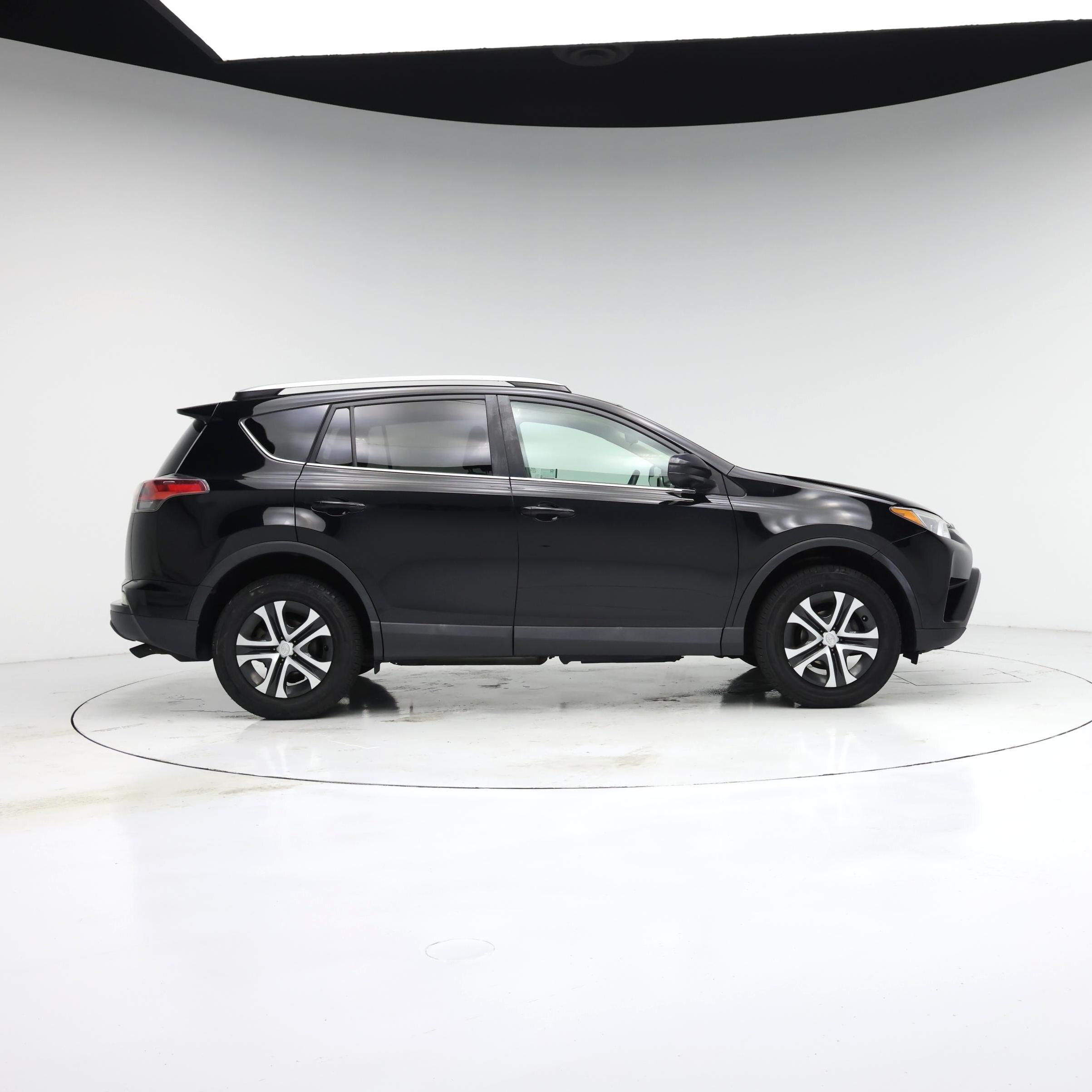 Thumbnail: 2016 Toyota RAV4 - 7