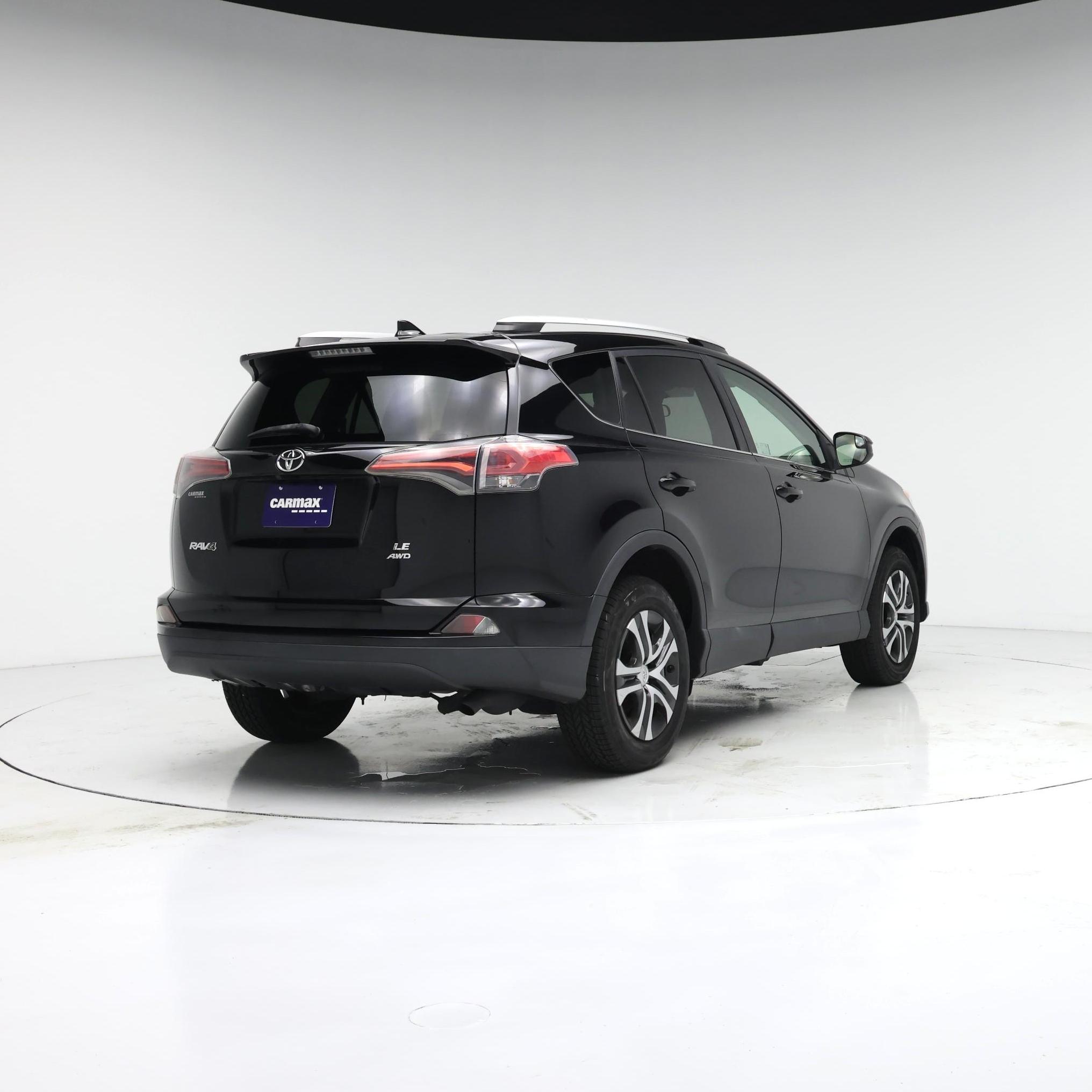 Thumbnail: 2016 Toyota RAV4 - 8