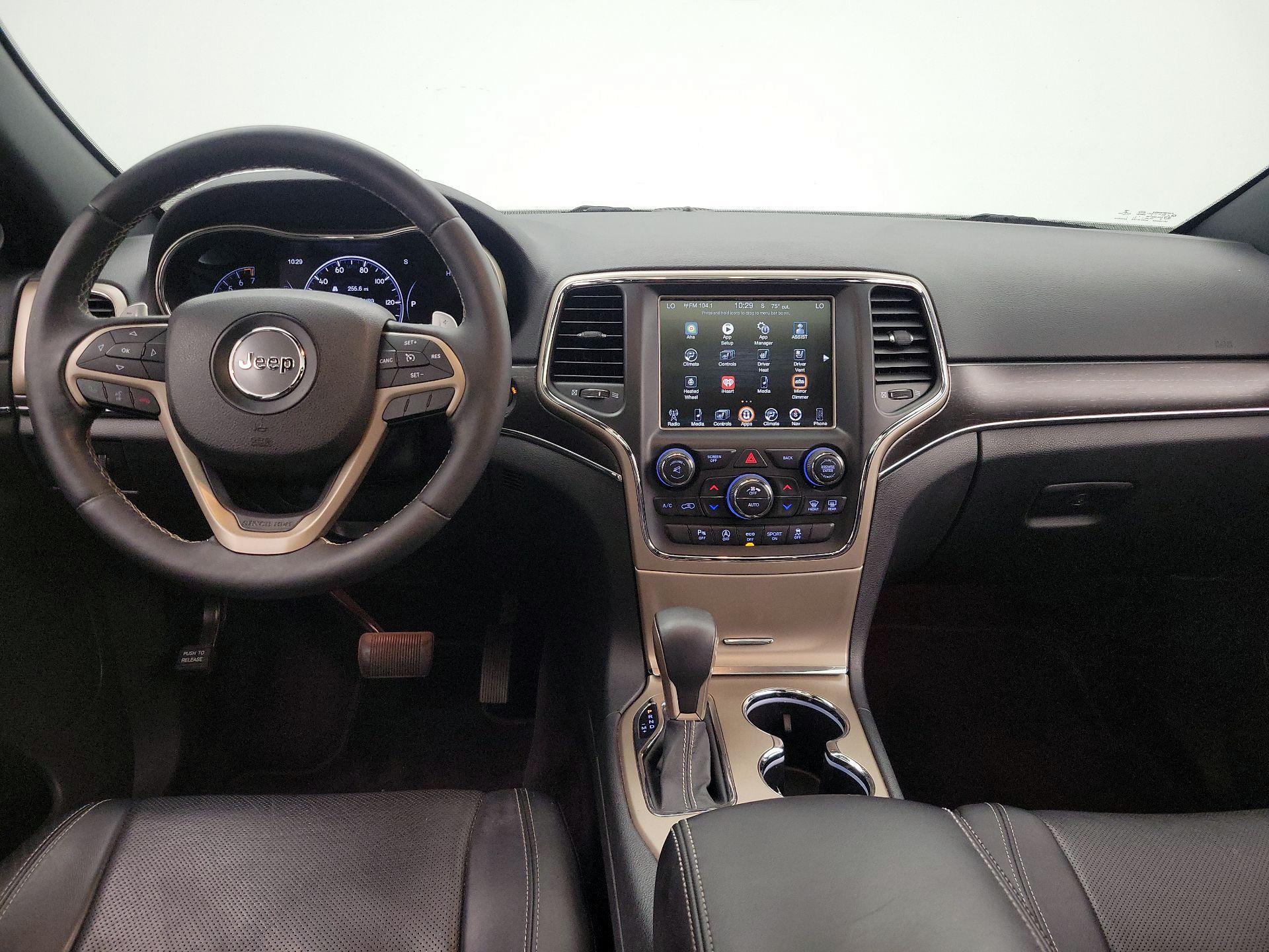 Thumbnail: 2016 Jeep Grand Cherokee - 9