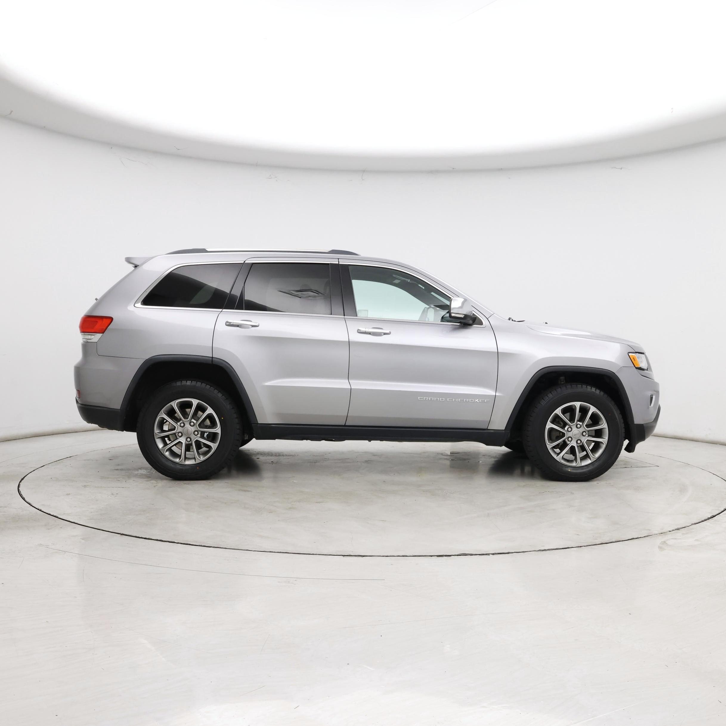 Thumbnail: 2016 Jeep Grand Cherokee - 7