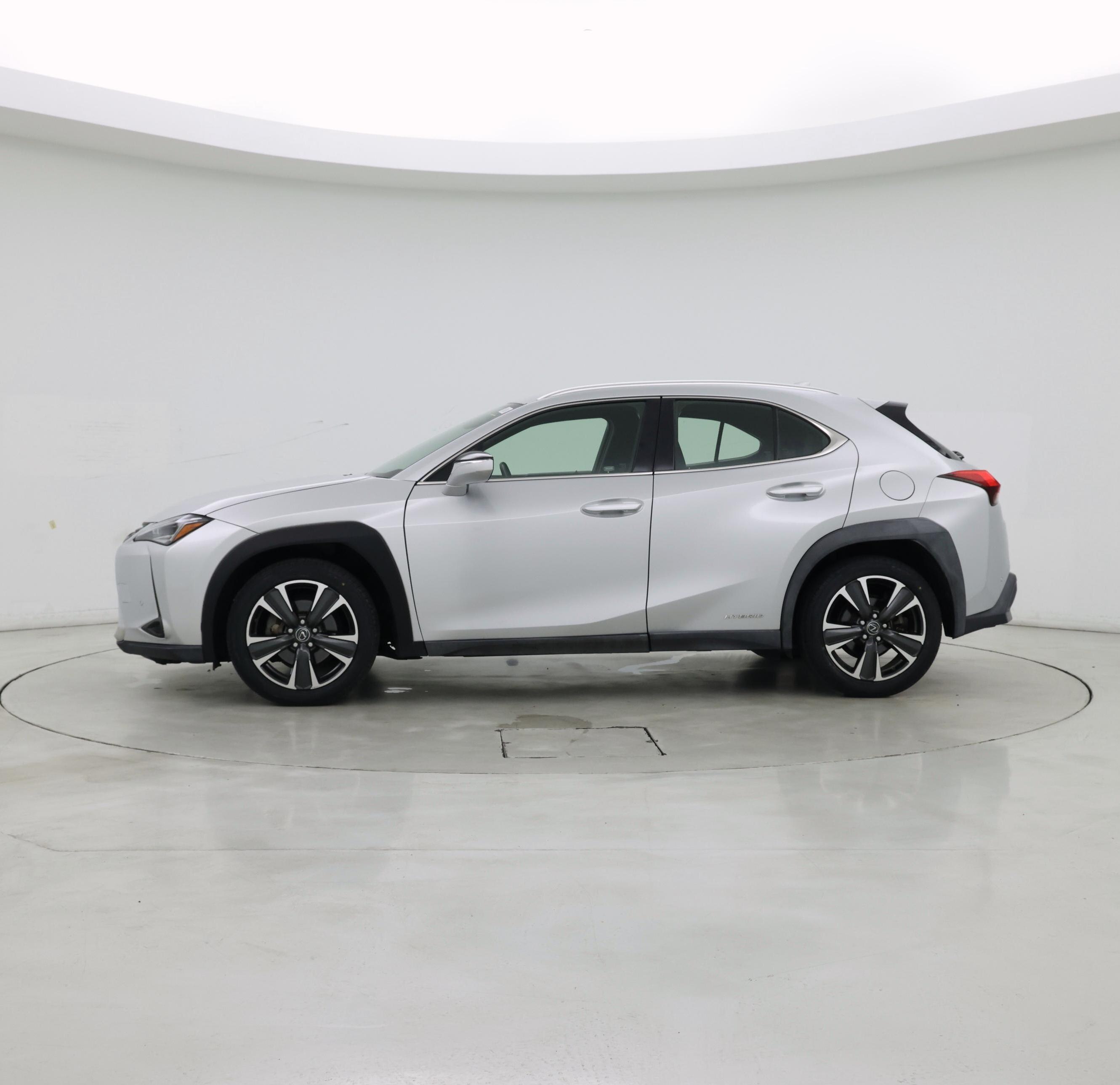 Thumbnail: 2019 Lexus UX - 3