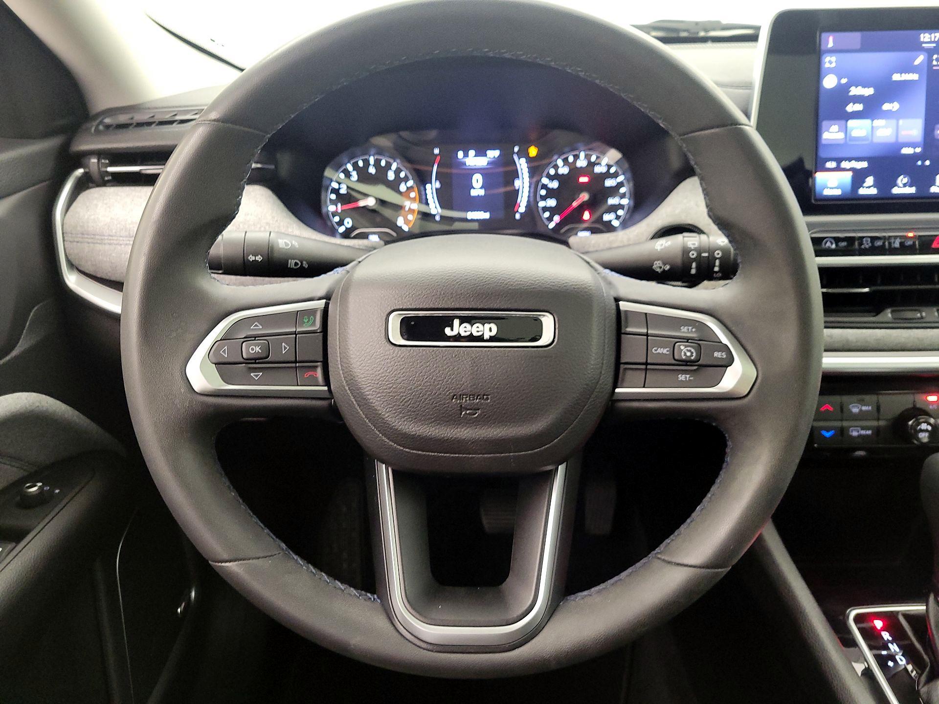 Thumbnail: 2022 Jeep Compass - 10