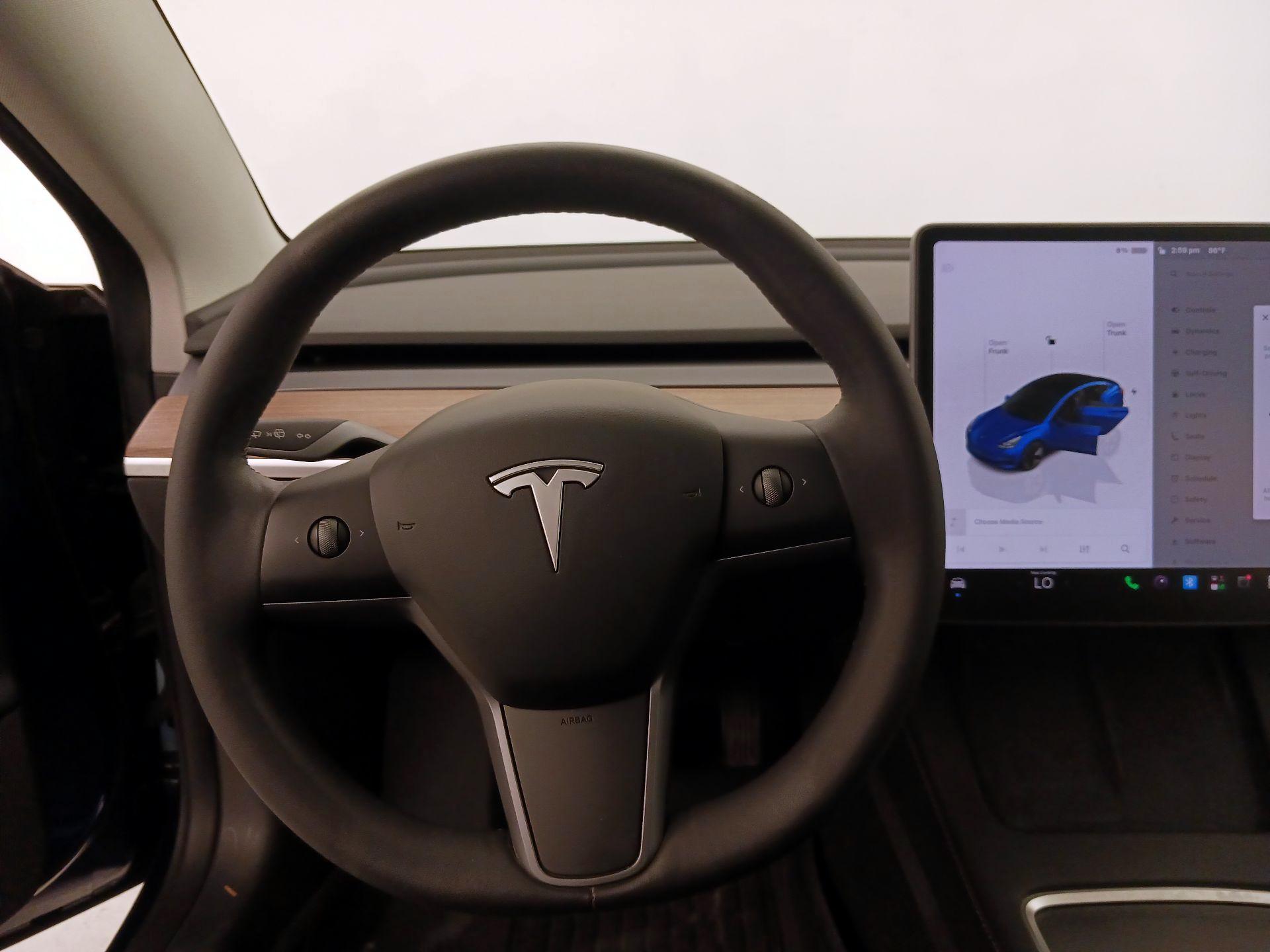 Thumbnail: 2023 Tesla Model 3 - 10