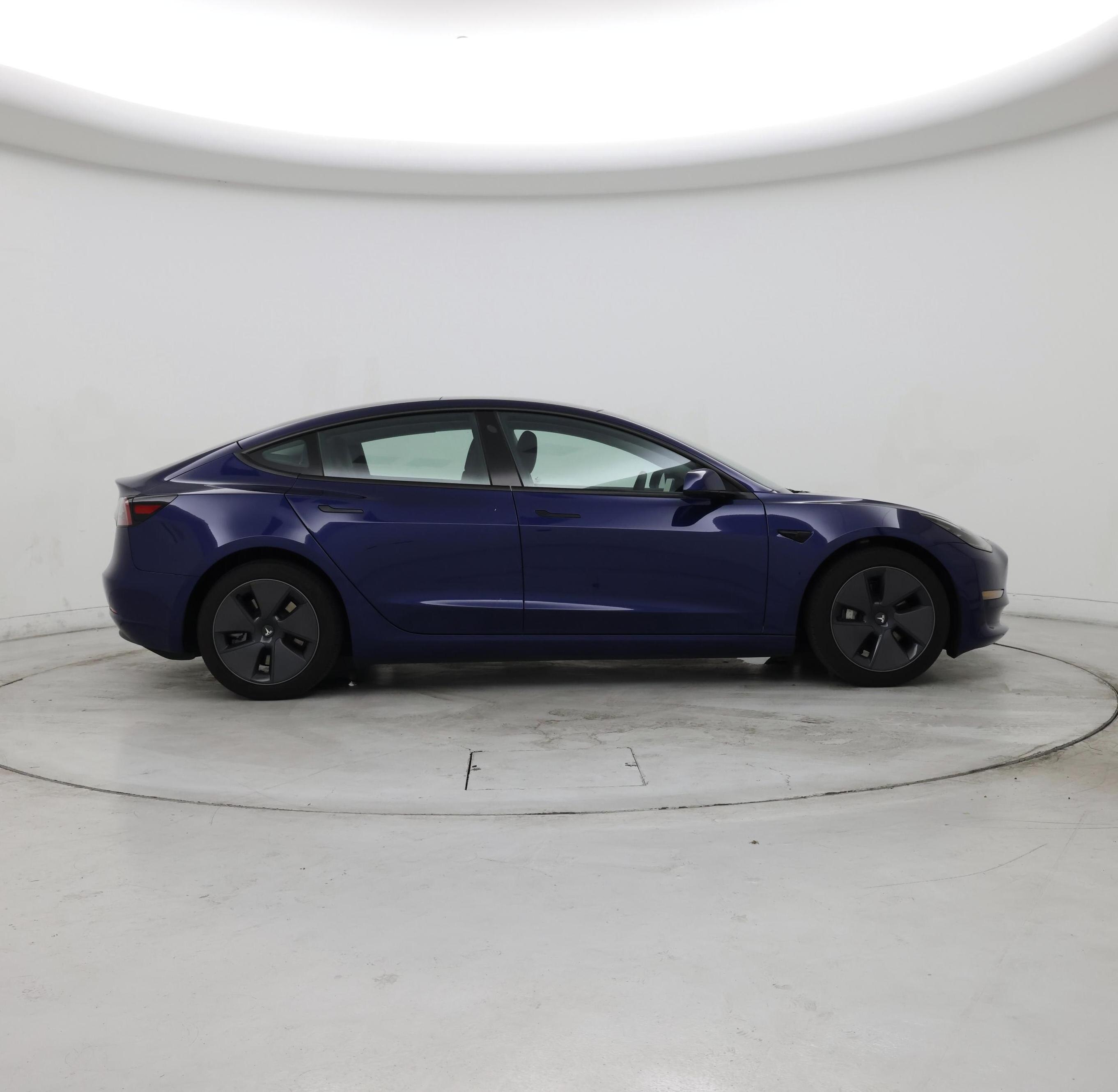 Thumbnail: 2023 Tesla Model 3 - 7