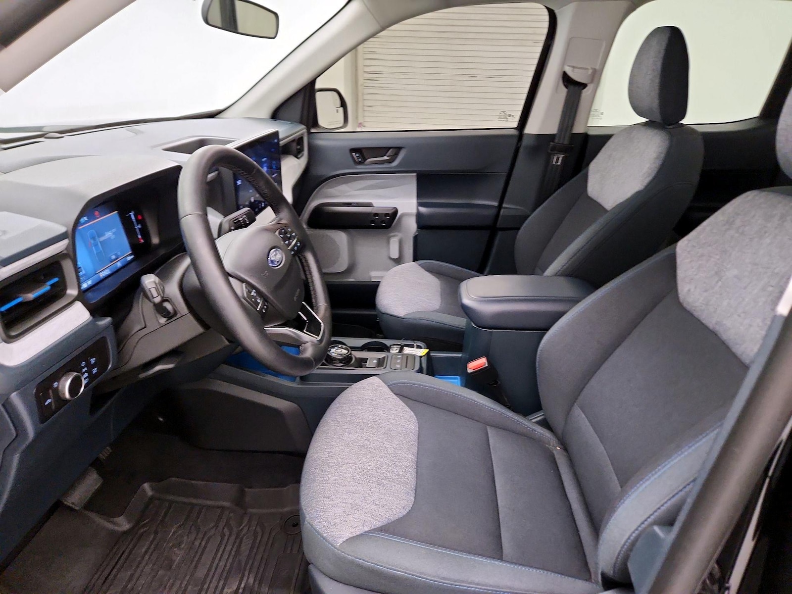 2025 Ford Maverick XLT - Photo 12