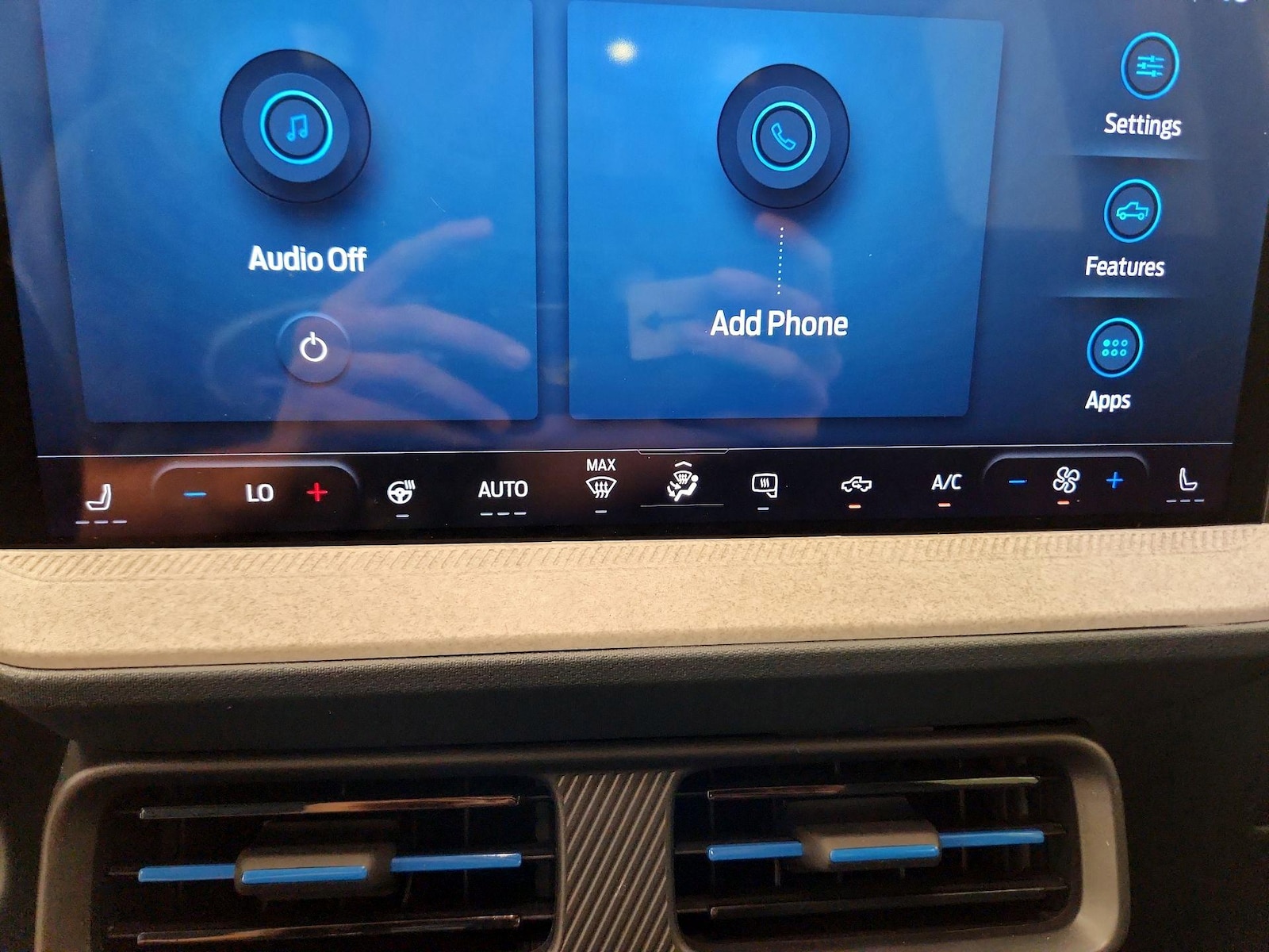 2025 Ford Maverick XLT - Photo 16